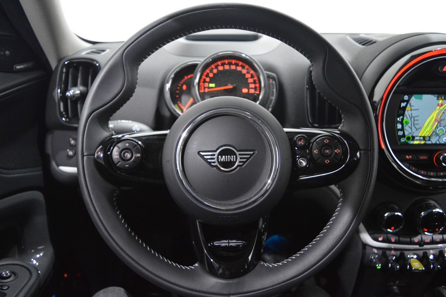 MINI MINI COUNTRYMAN F60