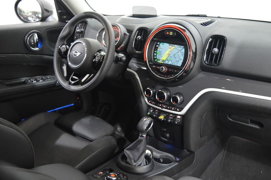 MINI MINI COUNTRYMAN F60