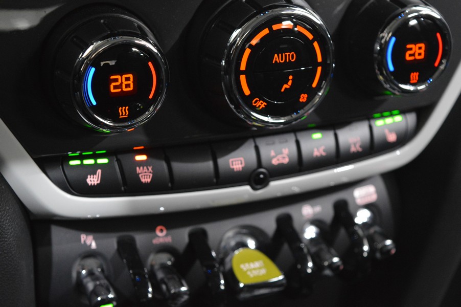 MINI MINI COUNTRYMAN F60