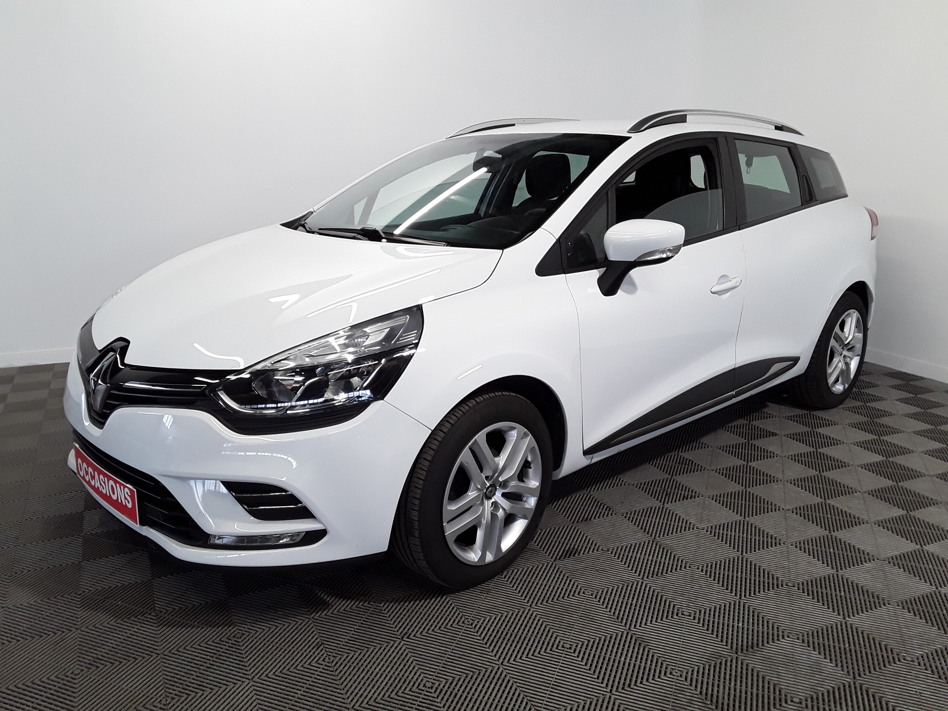 RENAULT CLIO IV ESTATE de 2018 ClermontFerrand Massoutre VO