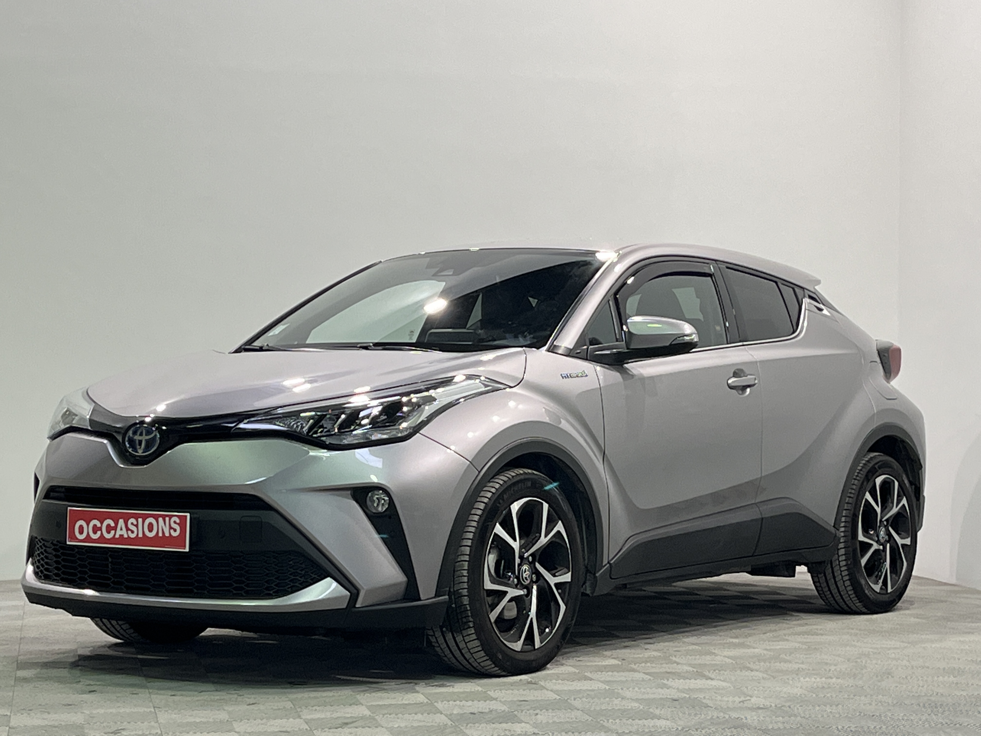 toyota-c-hr-hybride-my22-de-2022-massy-massoutre-vo