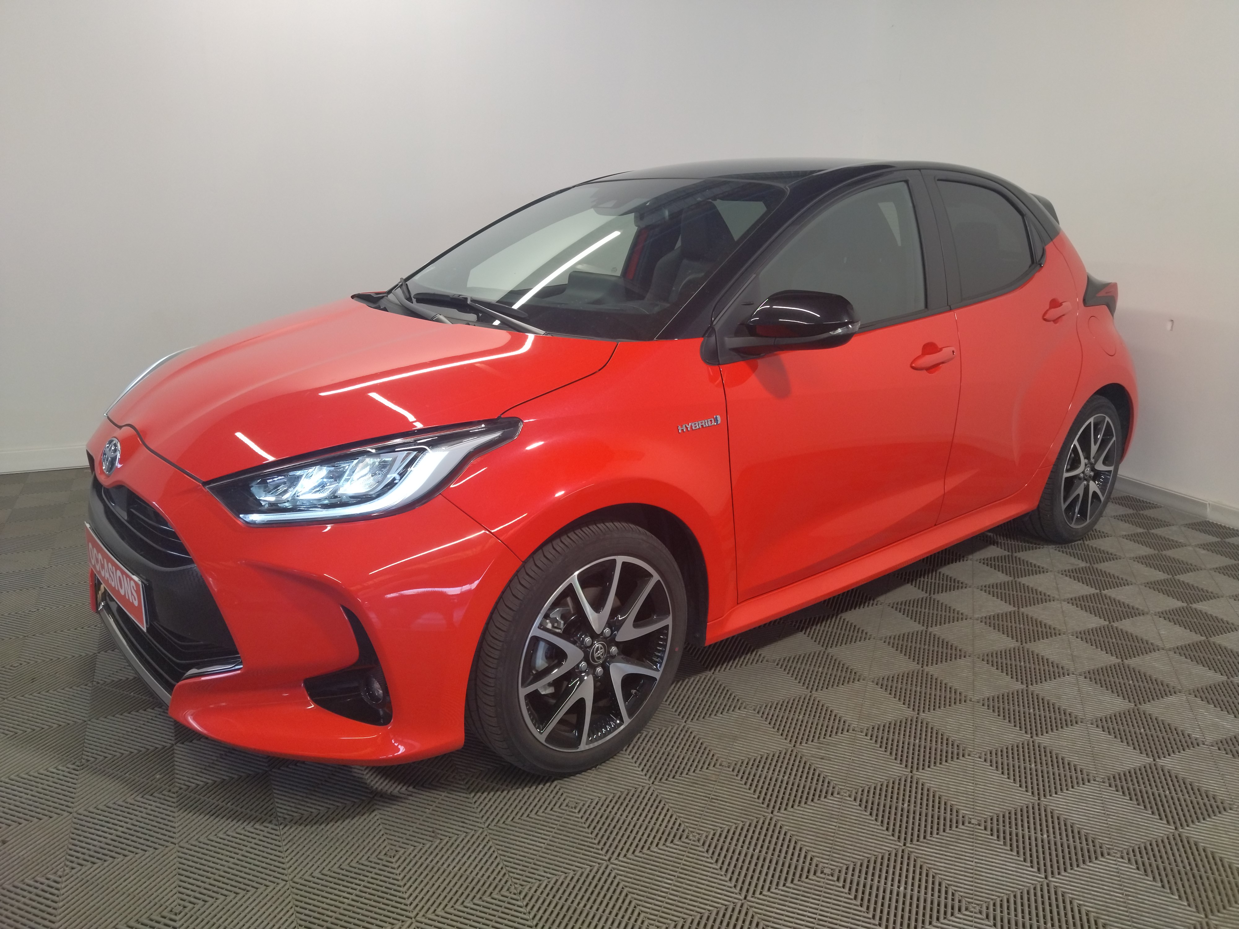 TOYOTA YARIS HYBRIDE MY20 de 2020 ClermontFerrand Massoutre VO