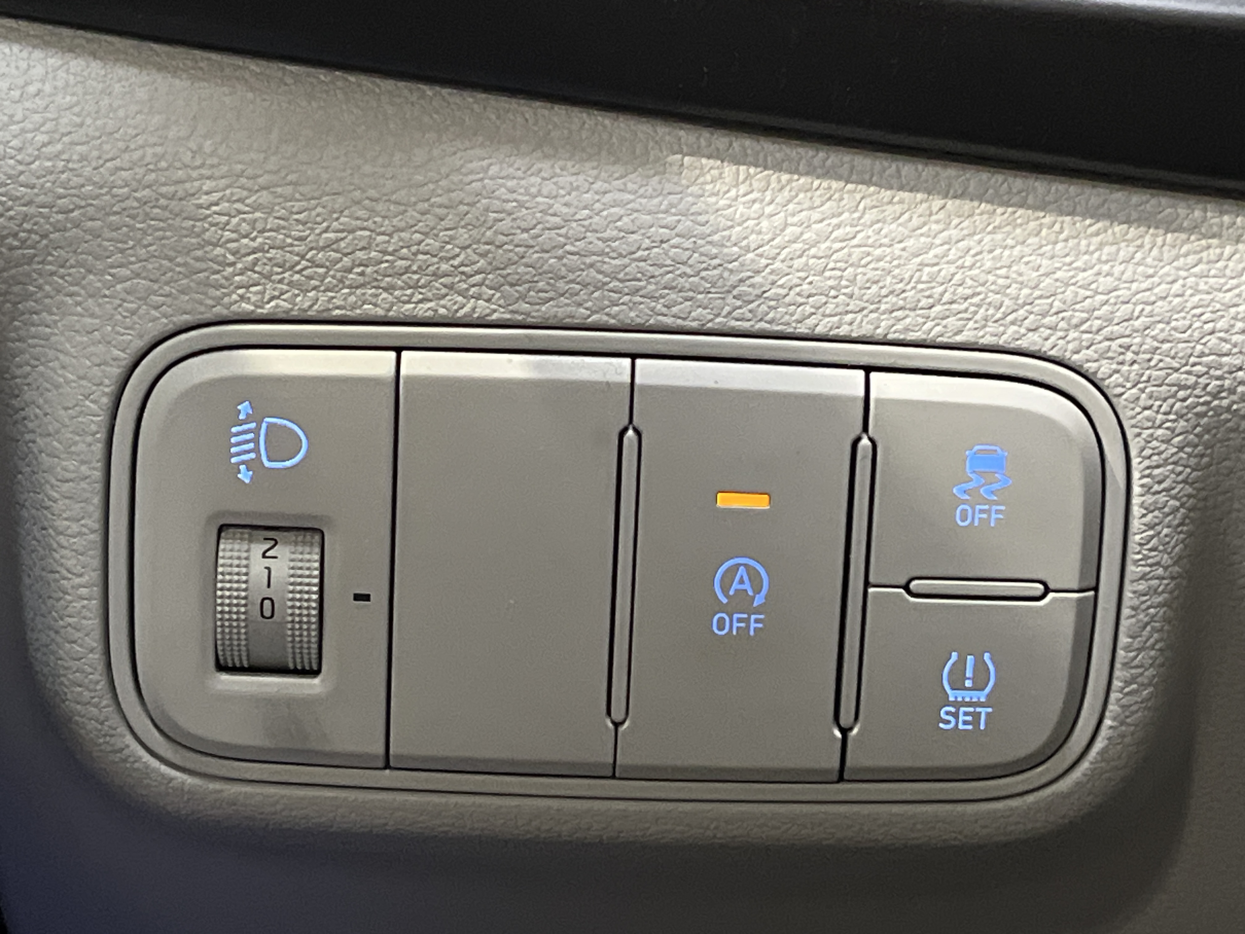 Photo 33 du véhicule HYUNDAI i20