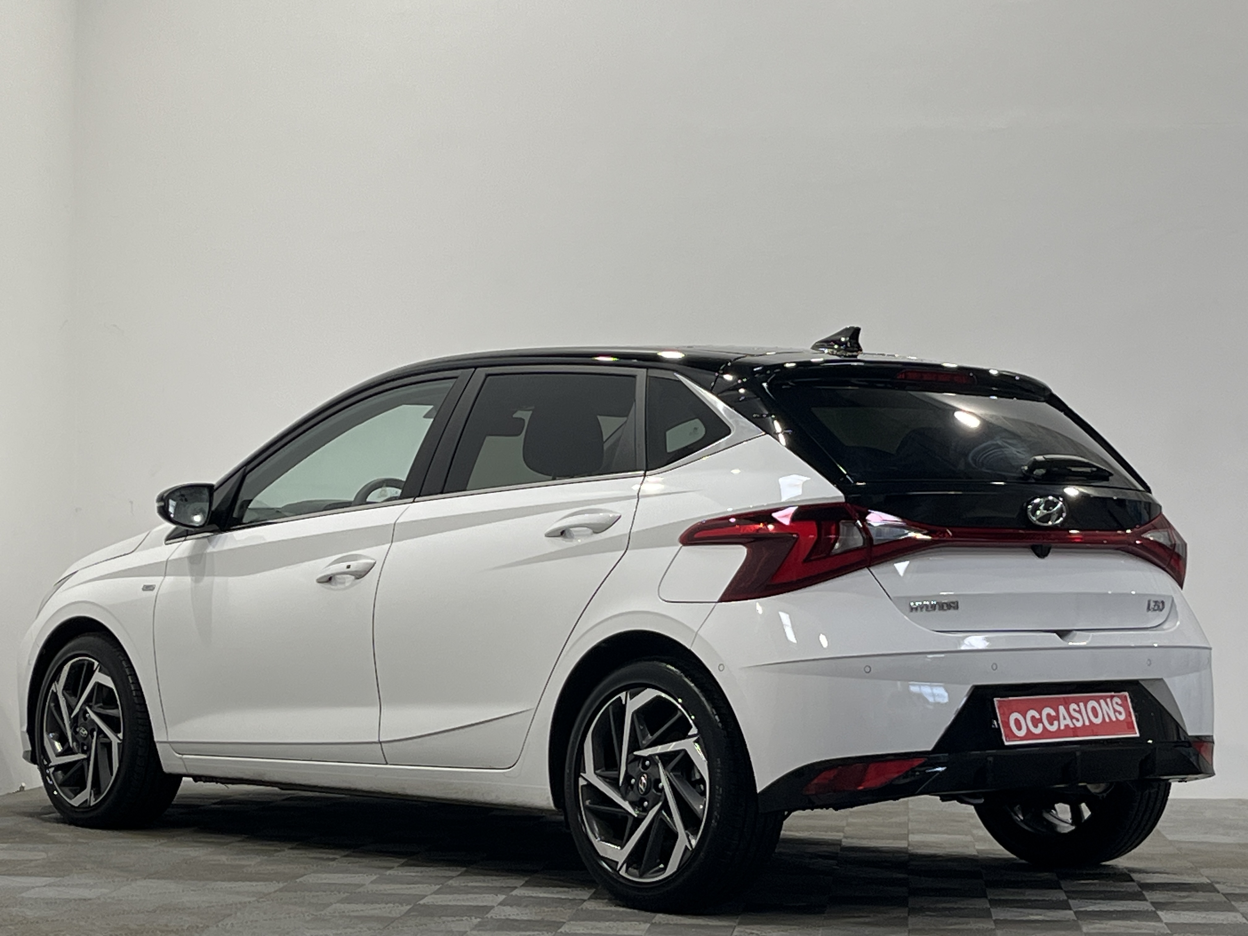 Photo 4 du véhicule HYUNDAI i20