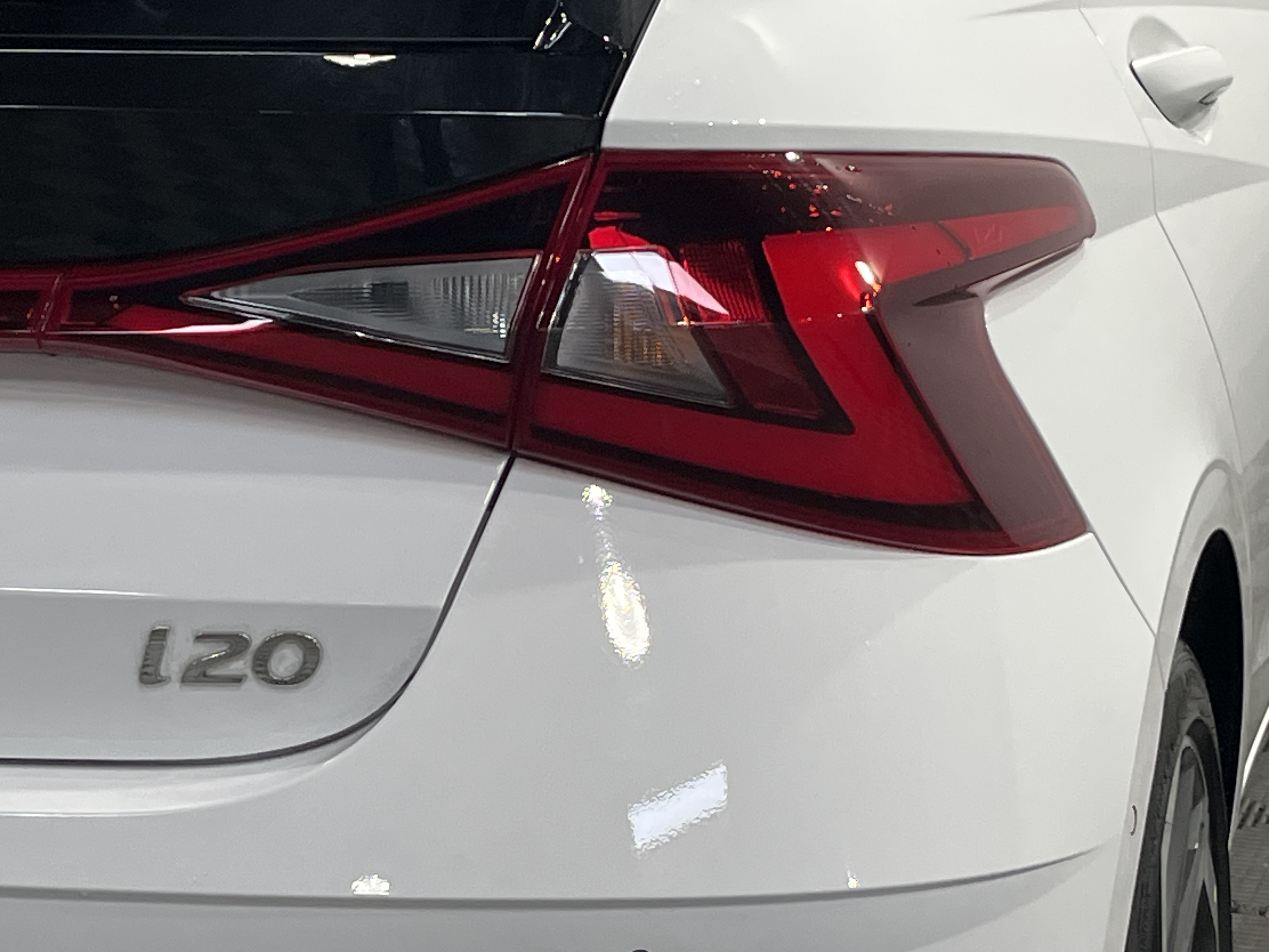 Photo 6 du véhicule HYUNDAI i20