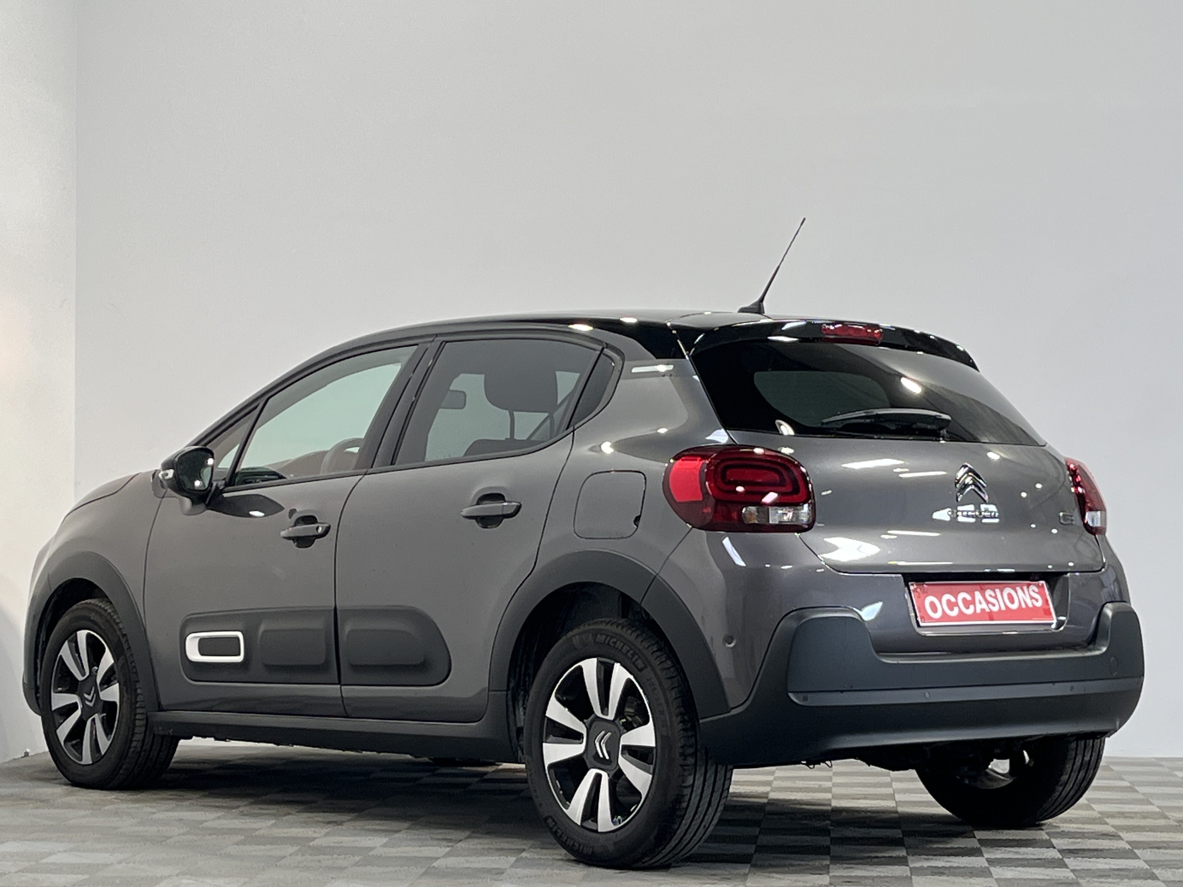 Photo 4 du véhicule CITROEN C3