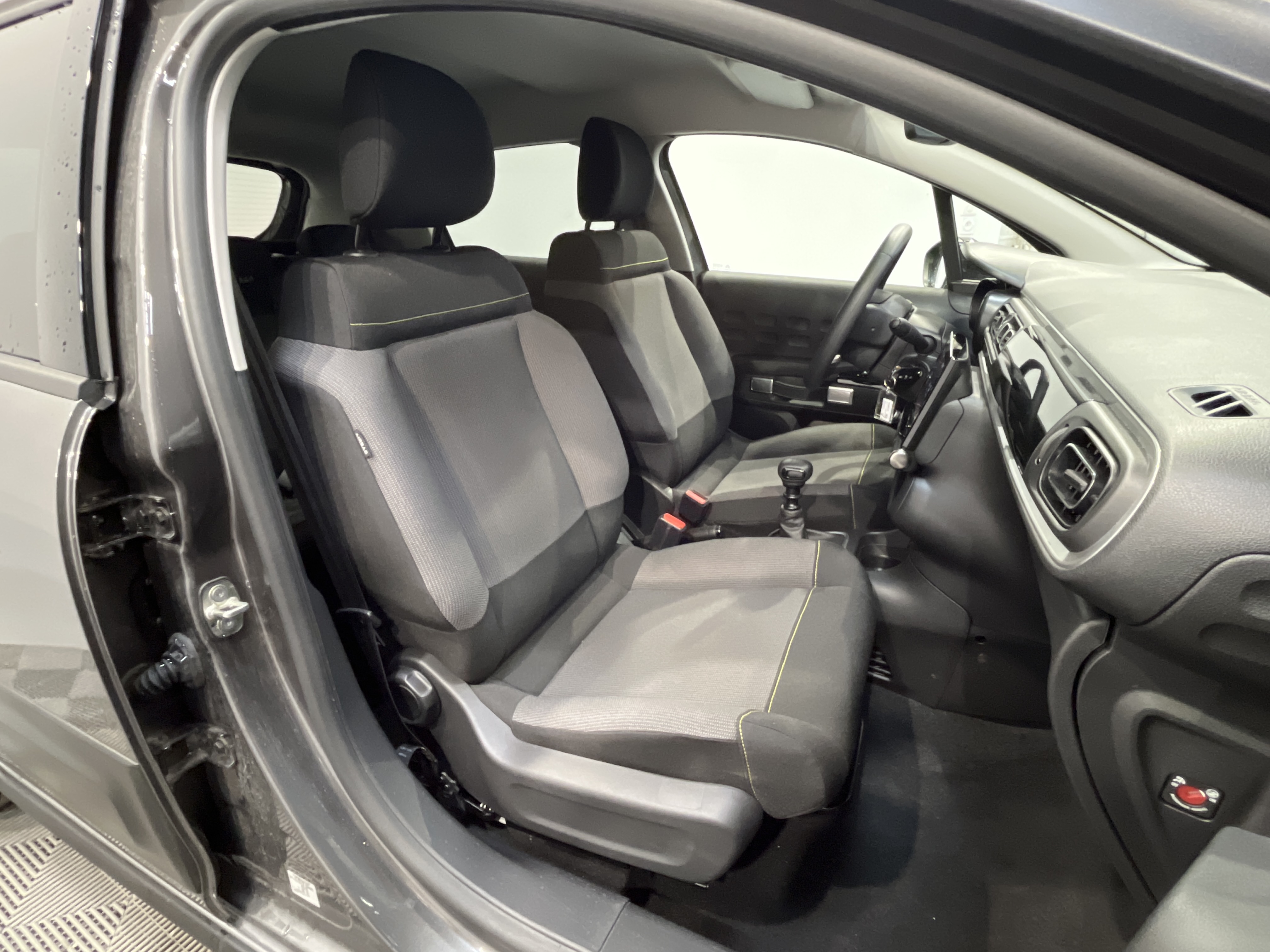 Photo 40 du véhicule CITROEN C3