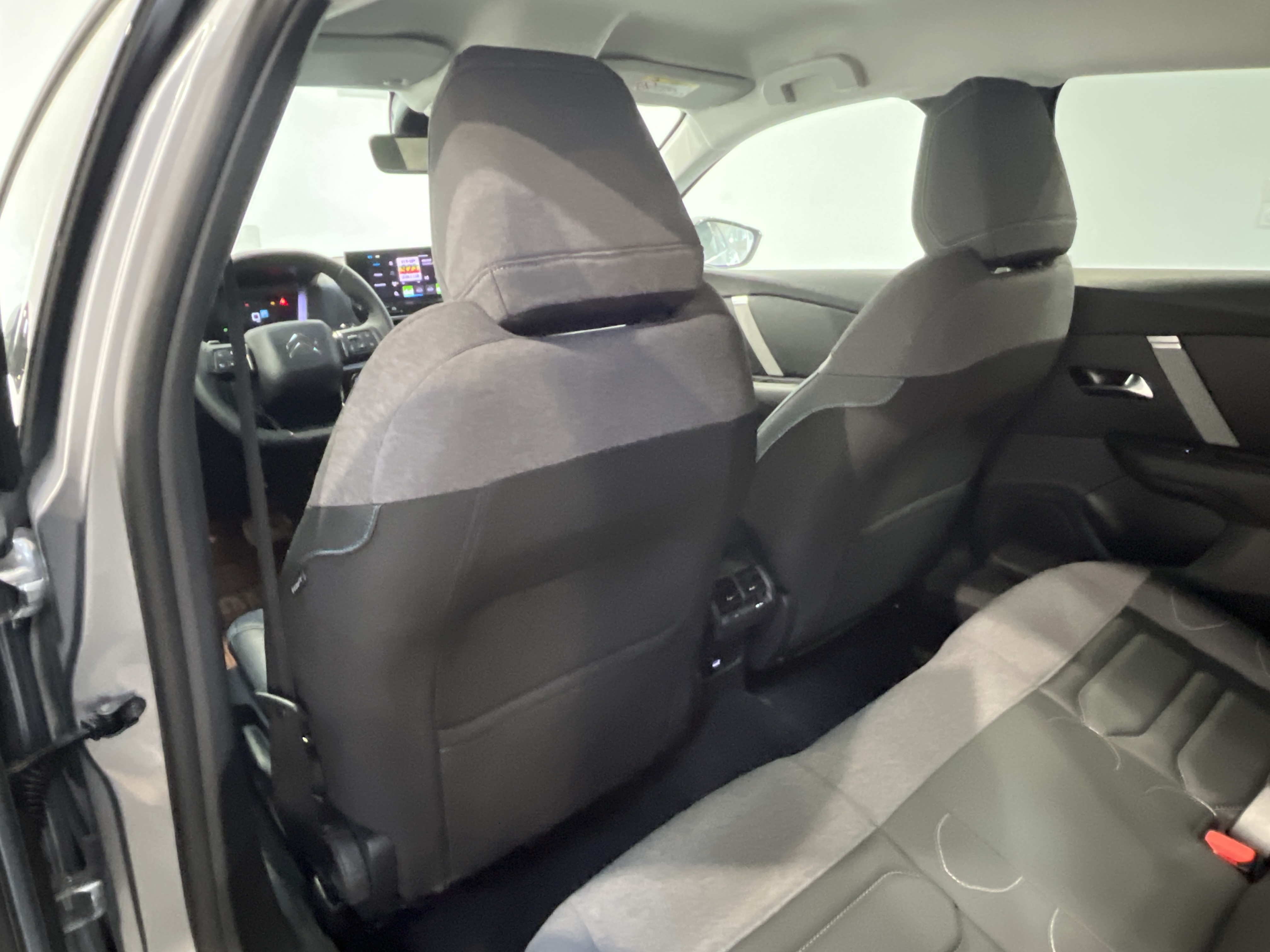 Photo 40 du véhicule CITROEN C4 X