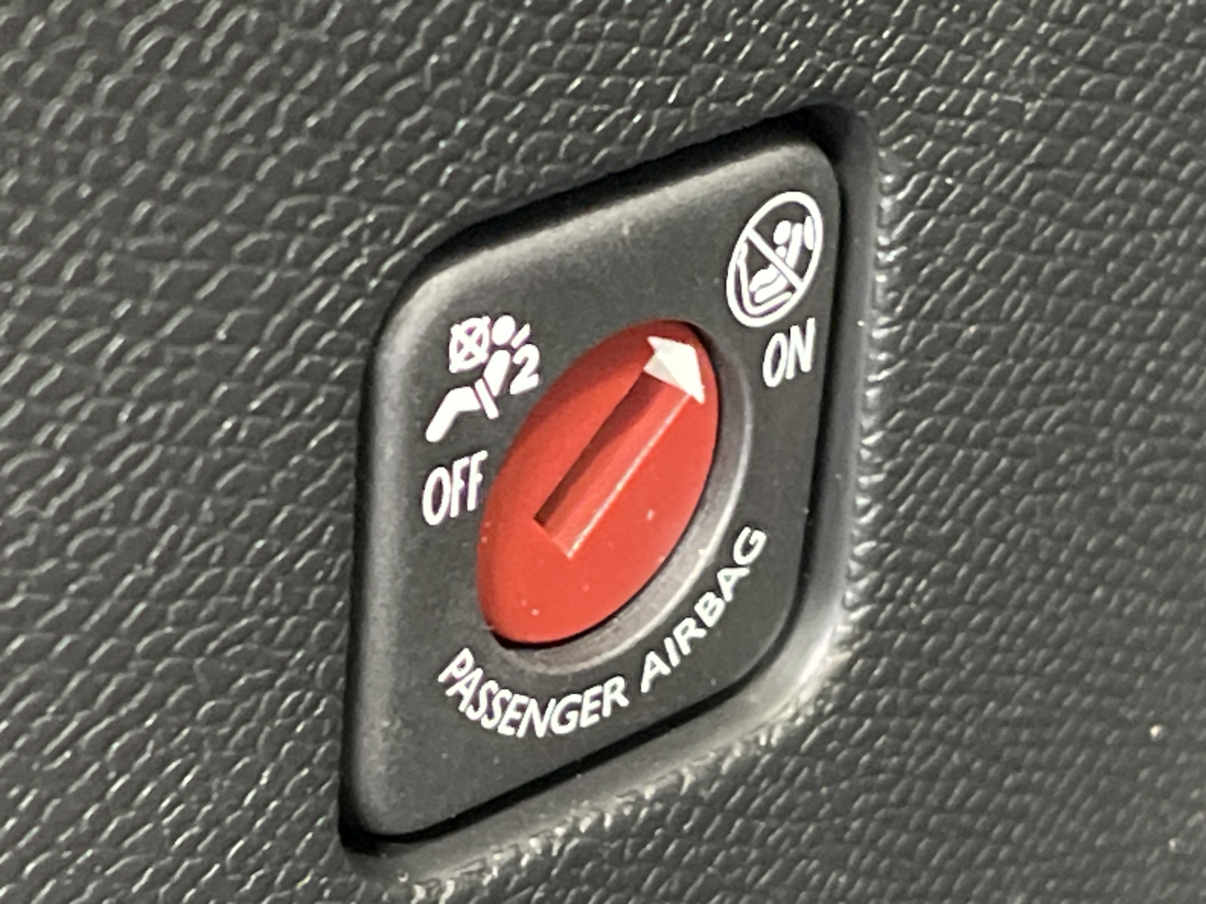 Photo 46 du véhicule CITROEN C4 X