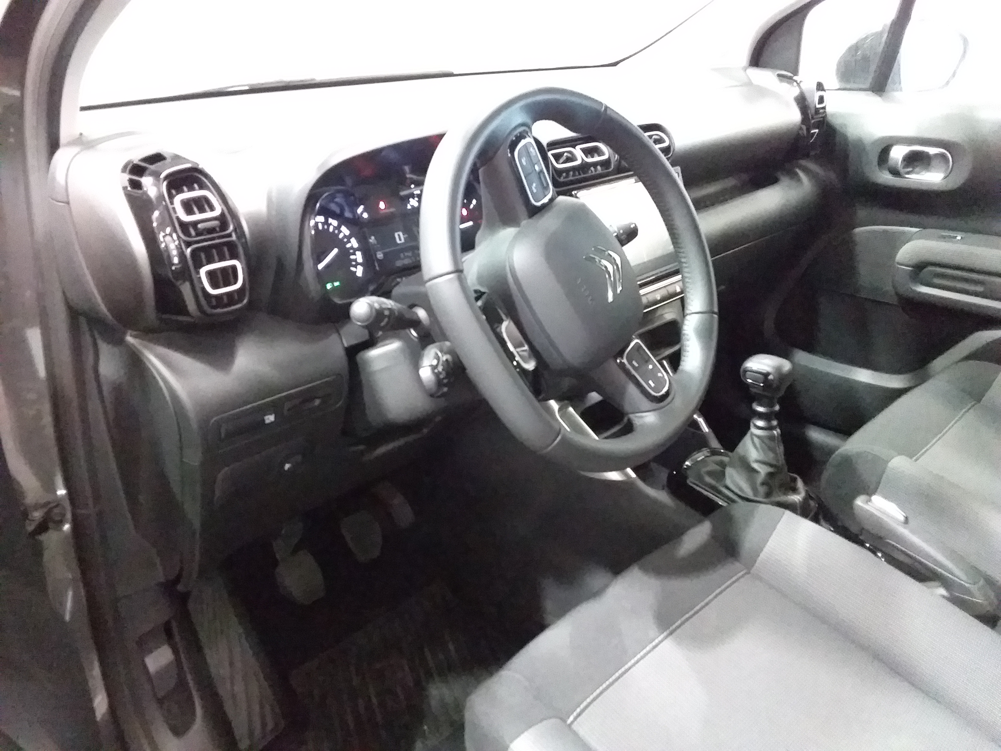 Photo 13 du véhicule CITROEN C3 AIRCROSS