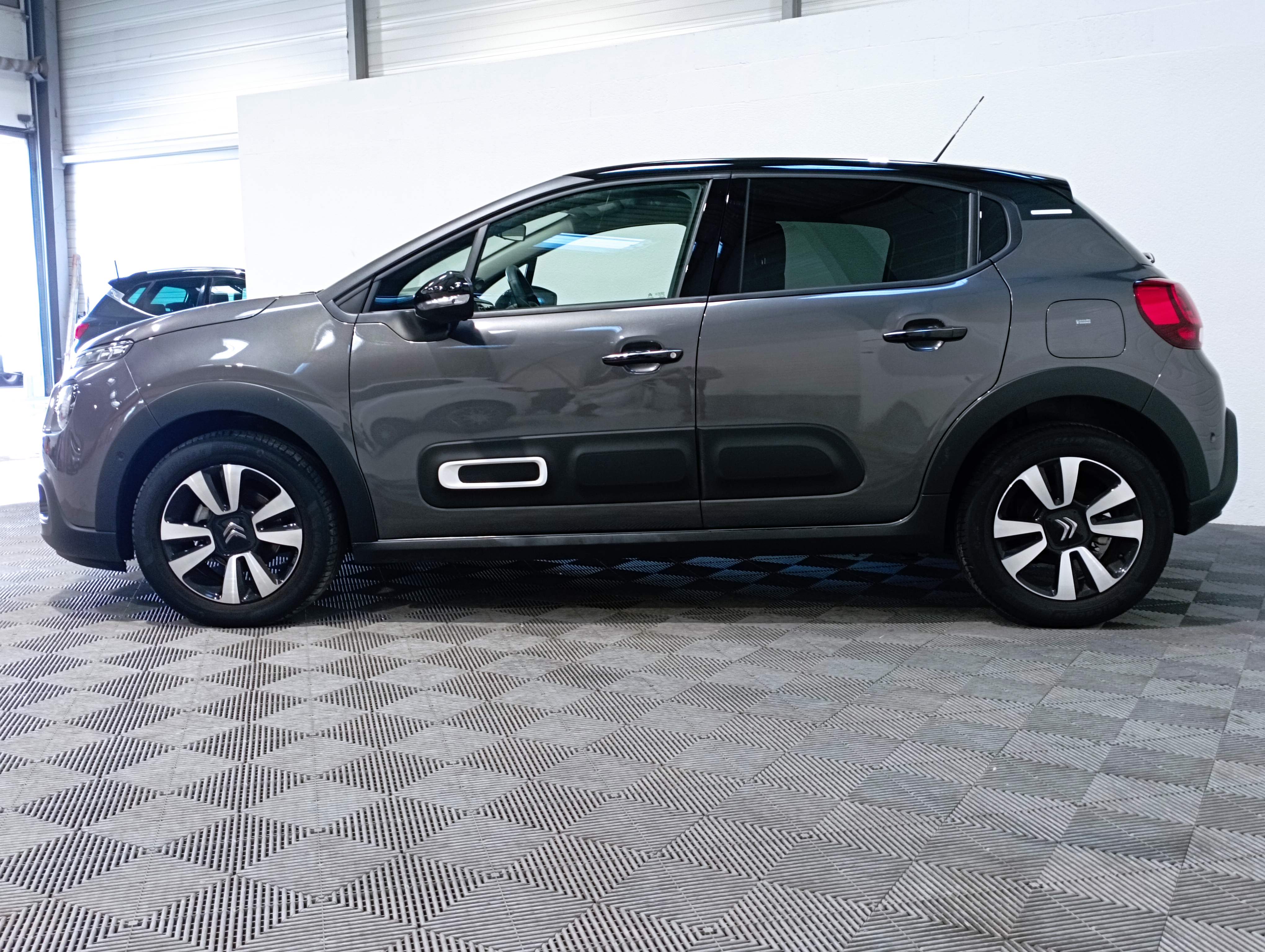 Photo 5 du véhicule CITROEN C3