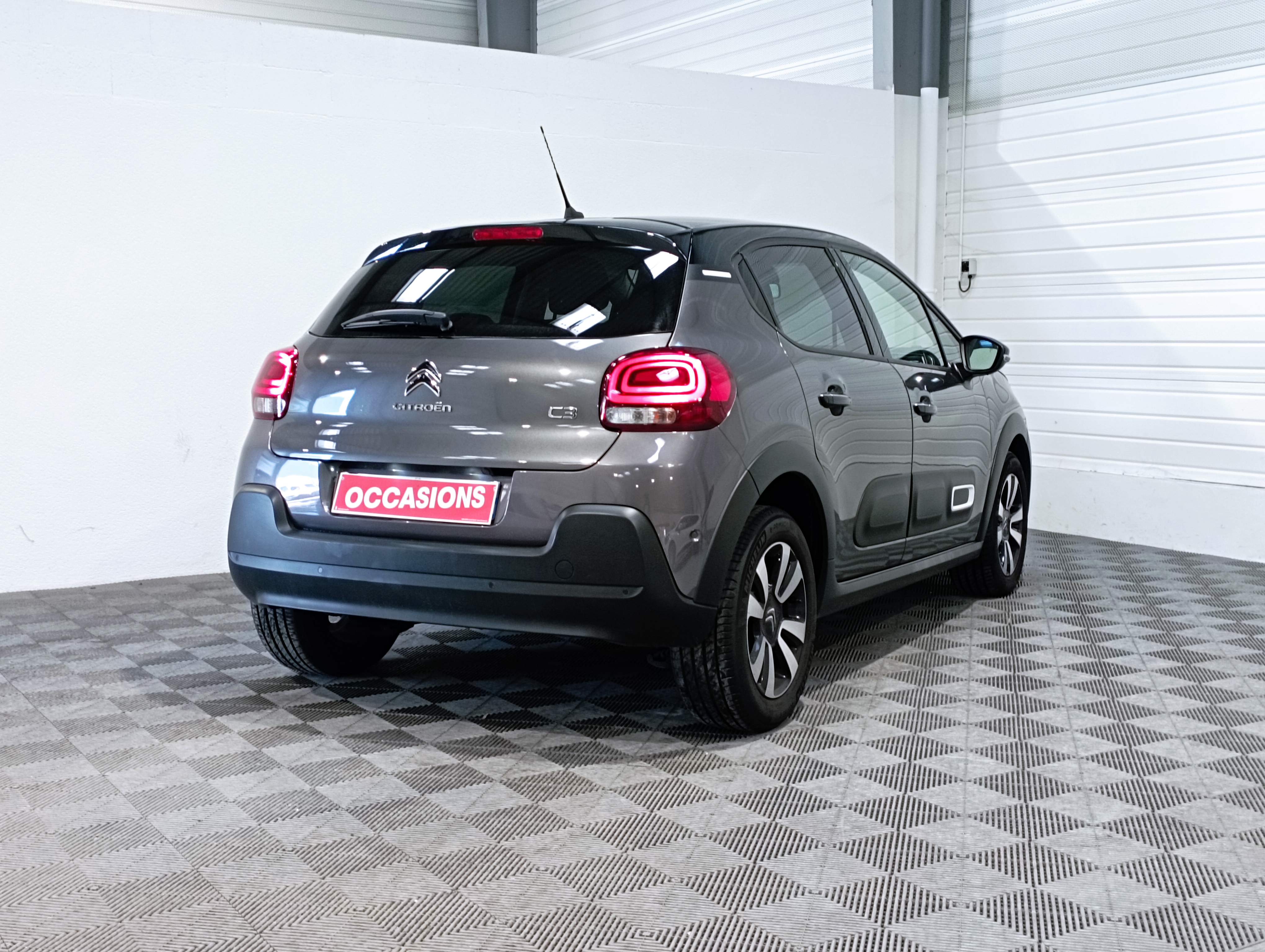 Photo 6 du véhicule CITROEN C3