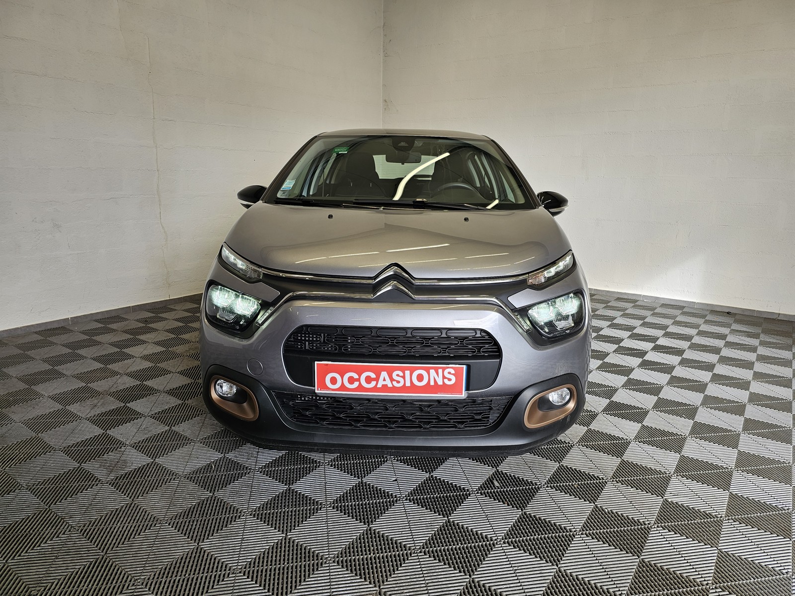 Photo 2 du véhicule CITROEN C3