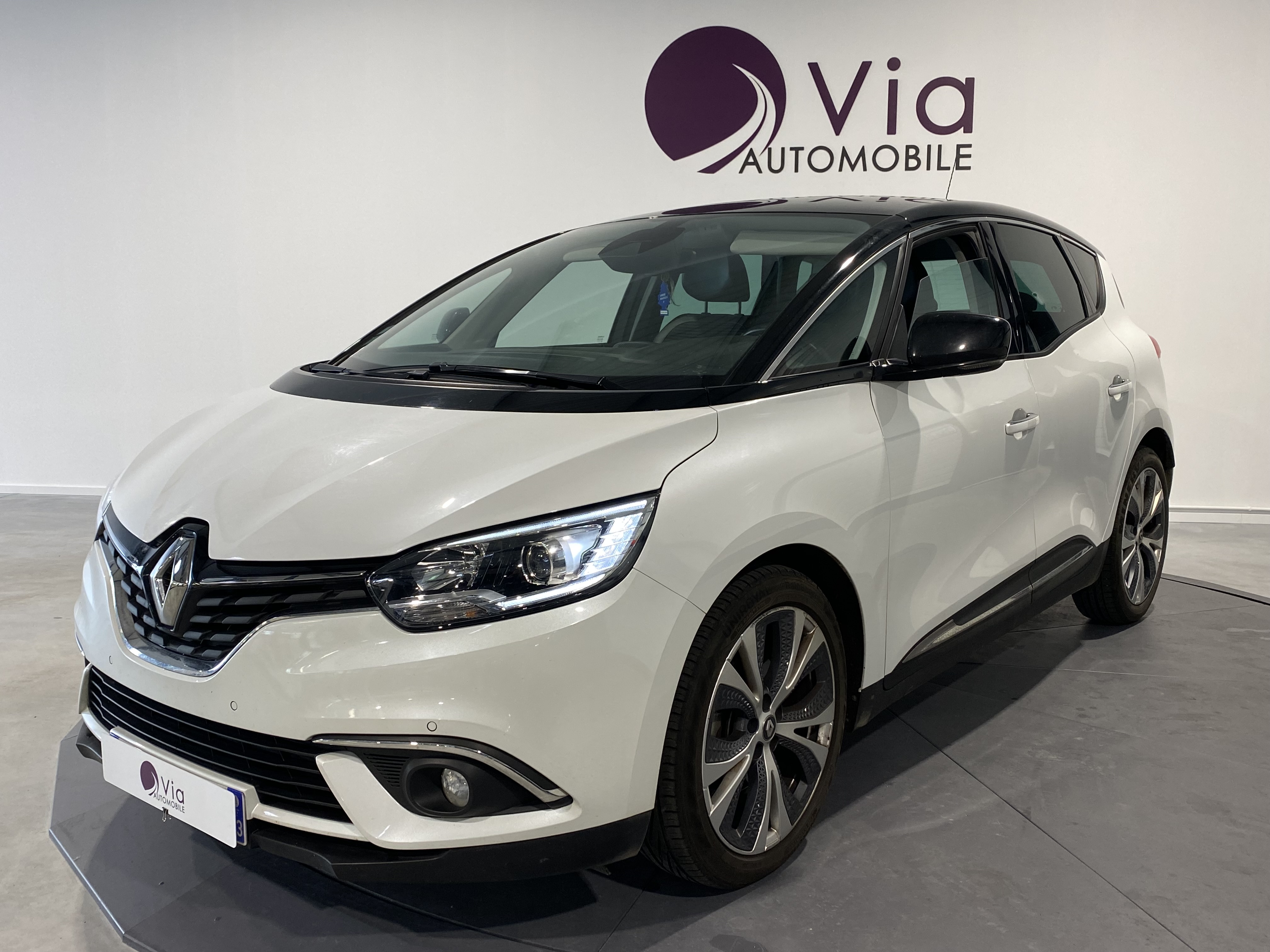 Acheter une voiture d'occasion - Via Automobile