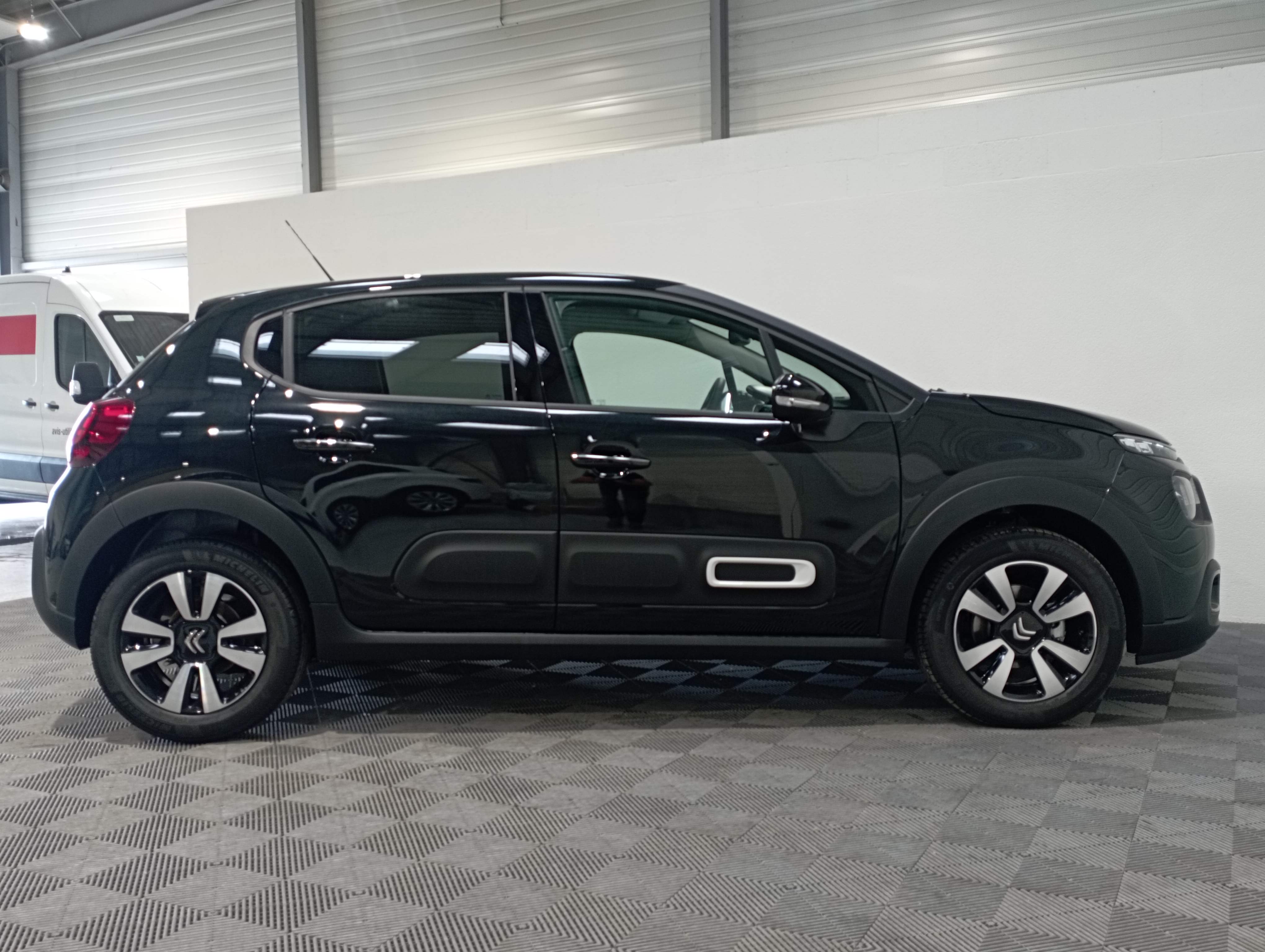 Photo 10 du véhicule CITROEN C3