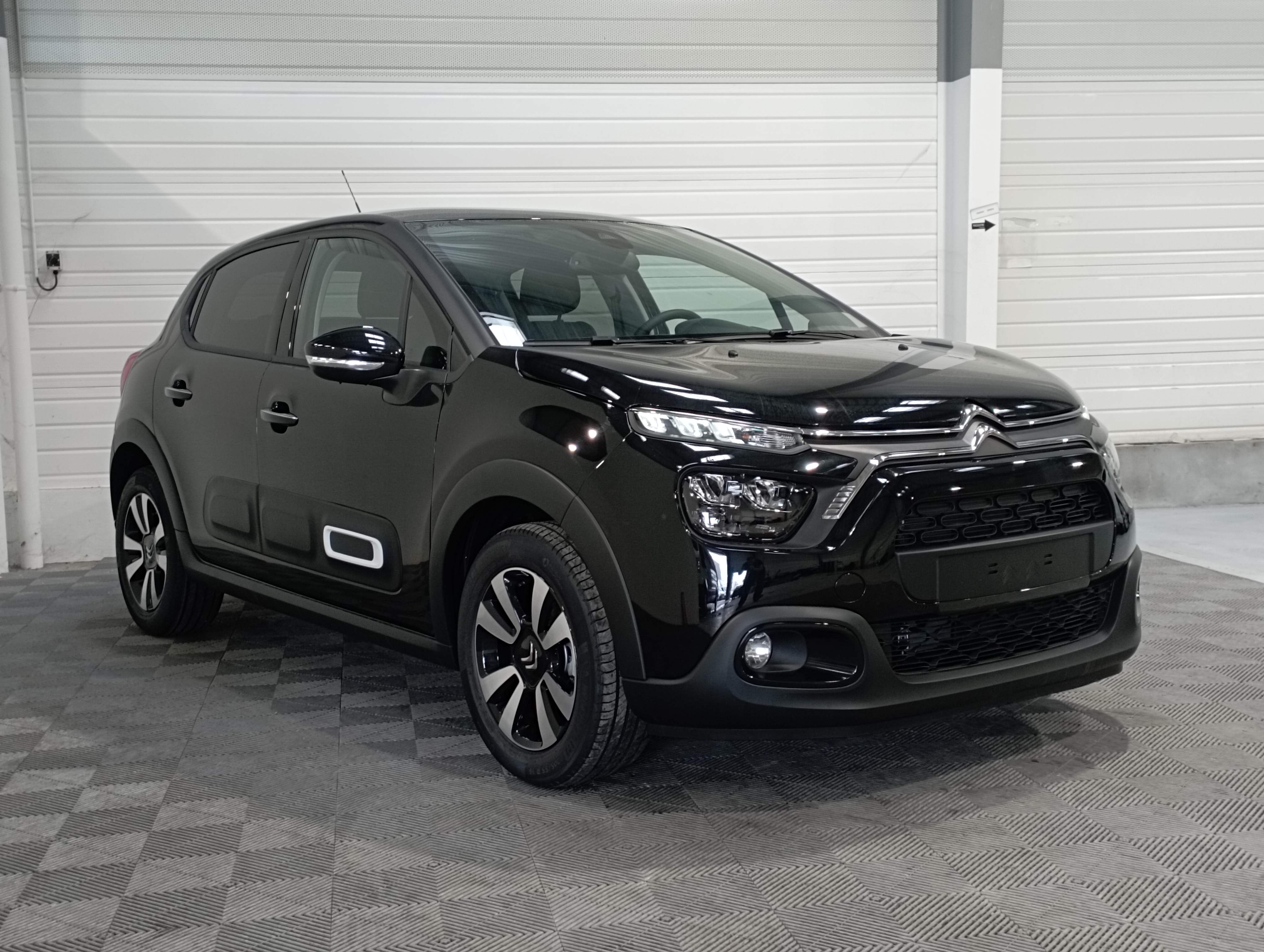 Photo 3 du véhicule CITROEN C3