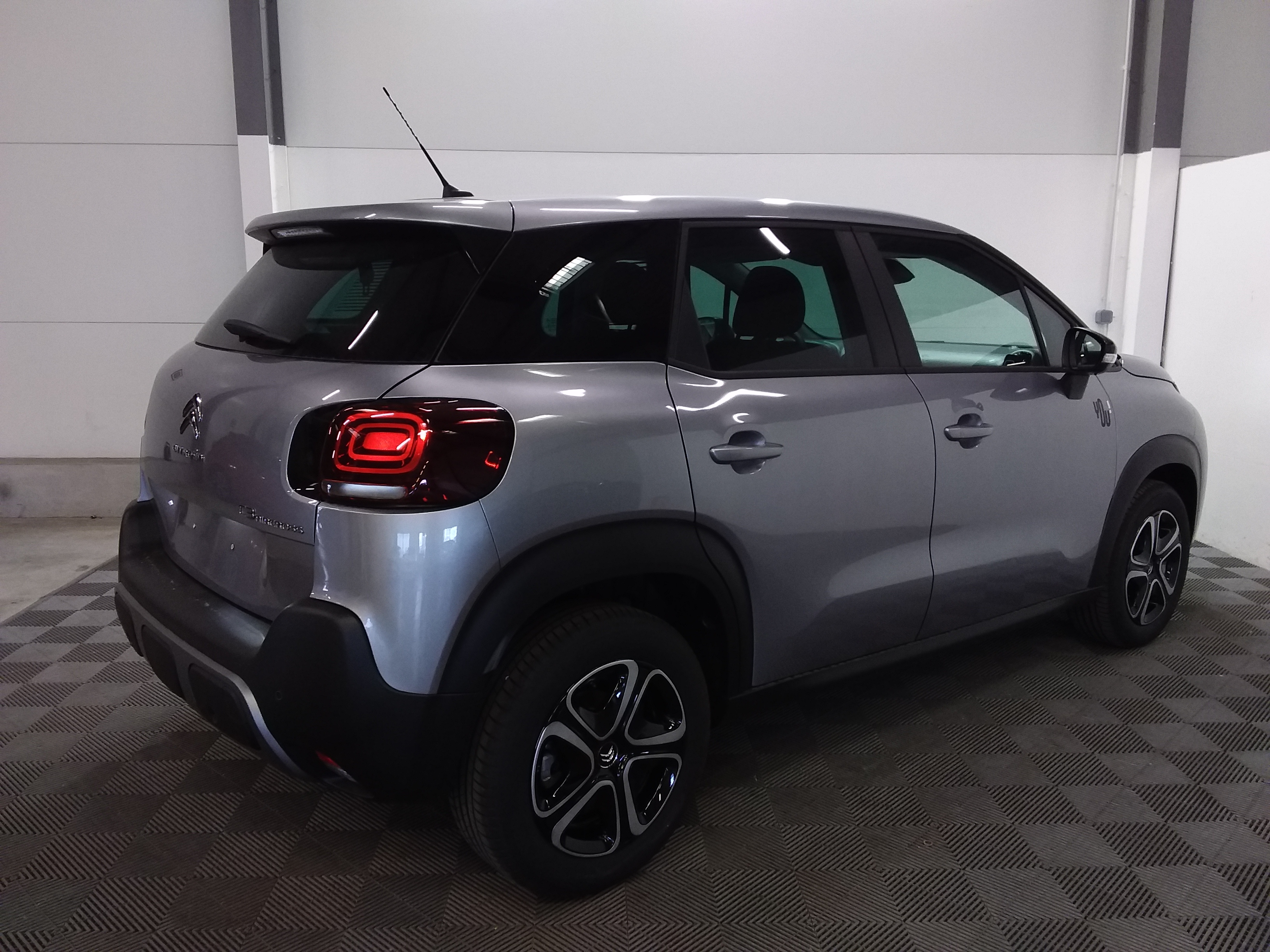 Photo 4 du véhicule CITROEN C3 AIRCROSS