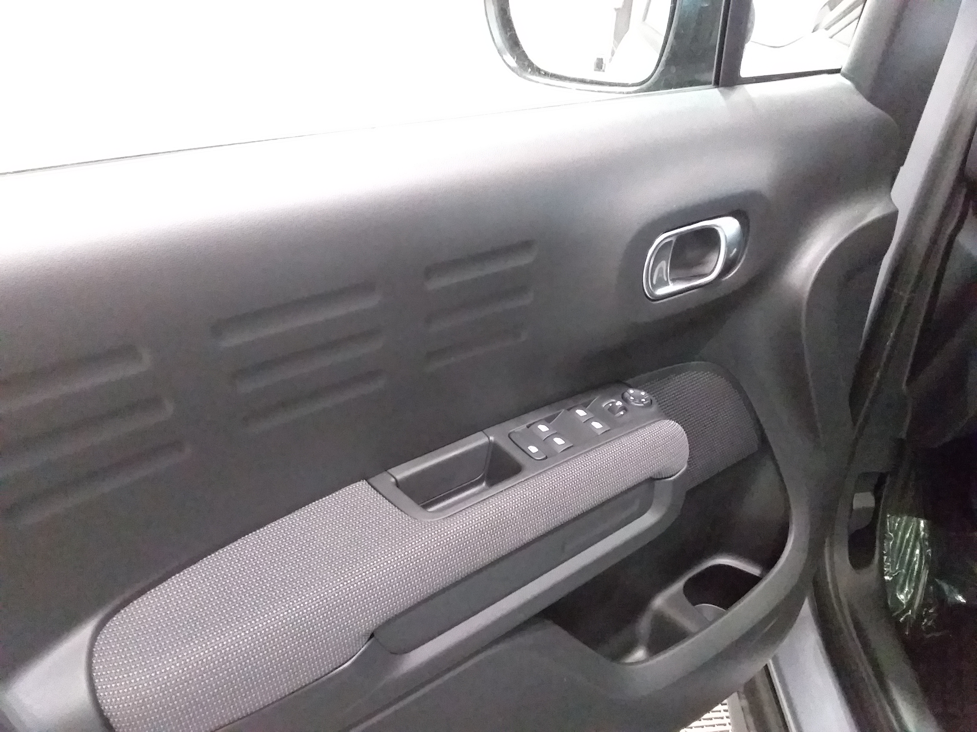 Photo 15 du véhicule CITROEN C3 AIRCROSS