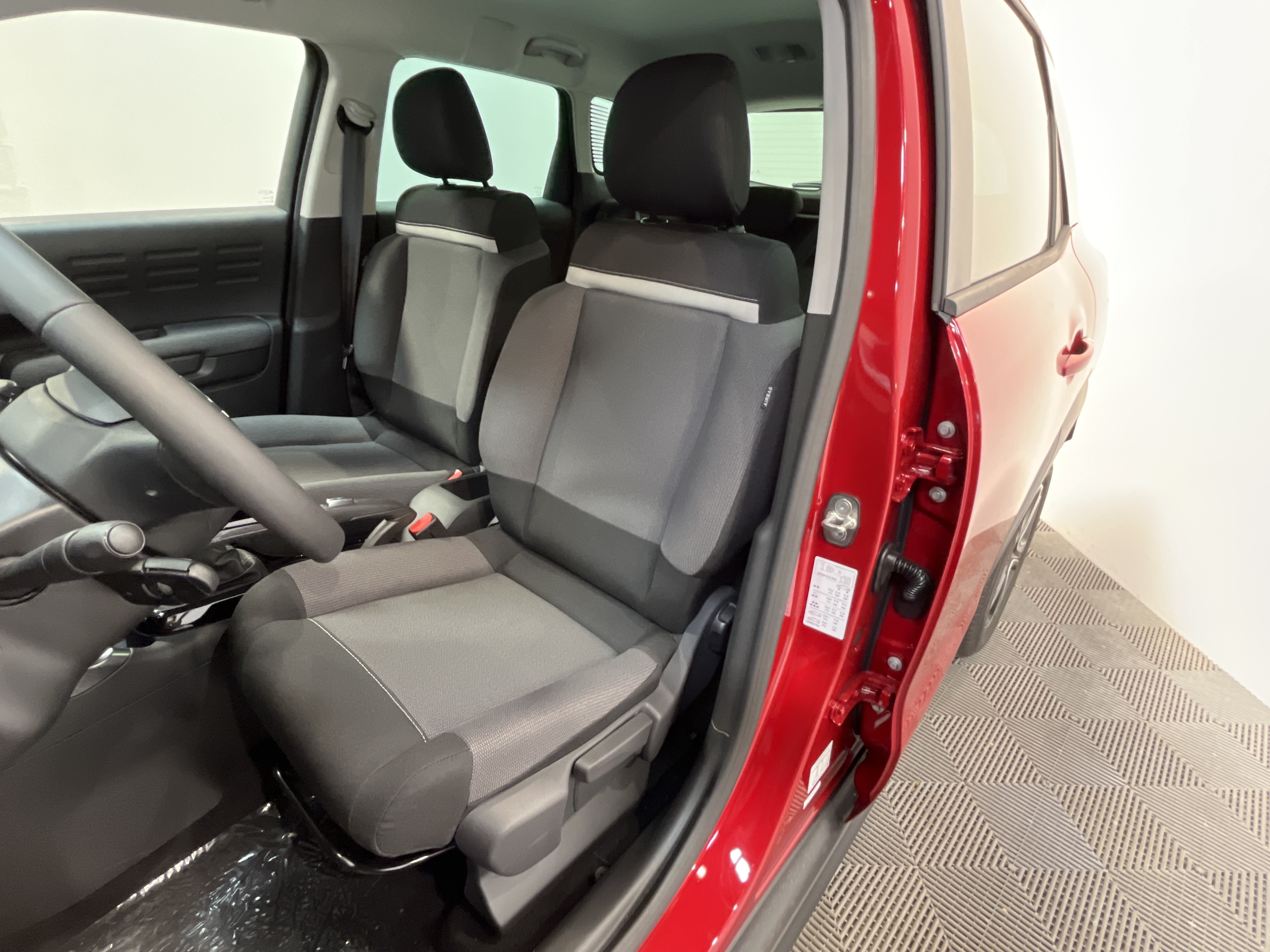 Photo 9 du véhicule CITROEN C3 AIRCROSS