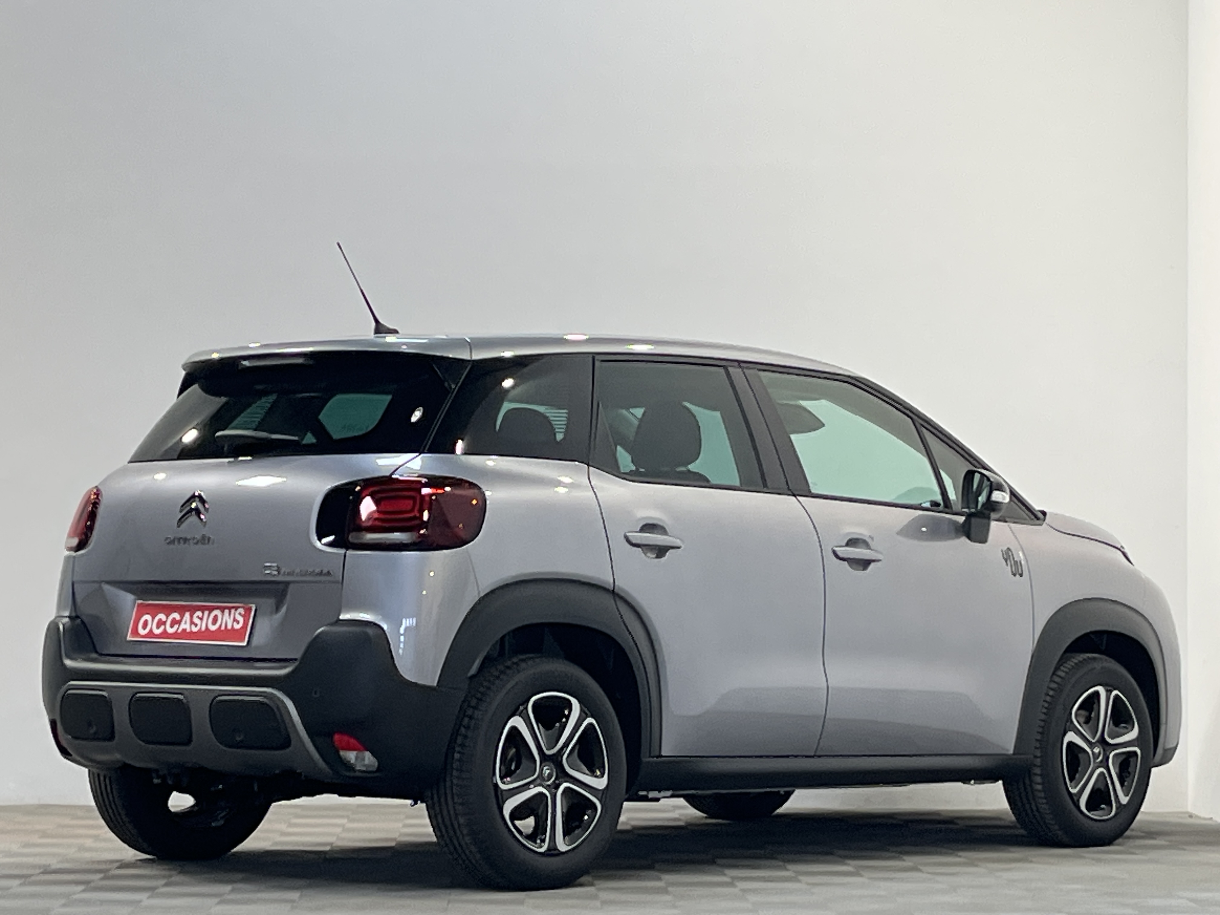 Photo 3 du véhicule CITROEN C3 AIRCROSS
