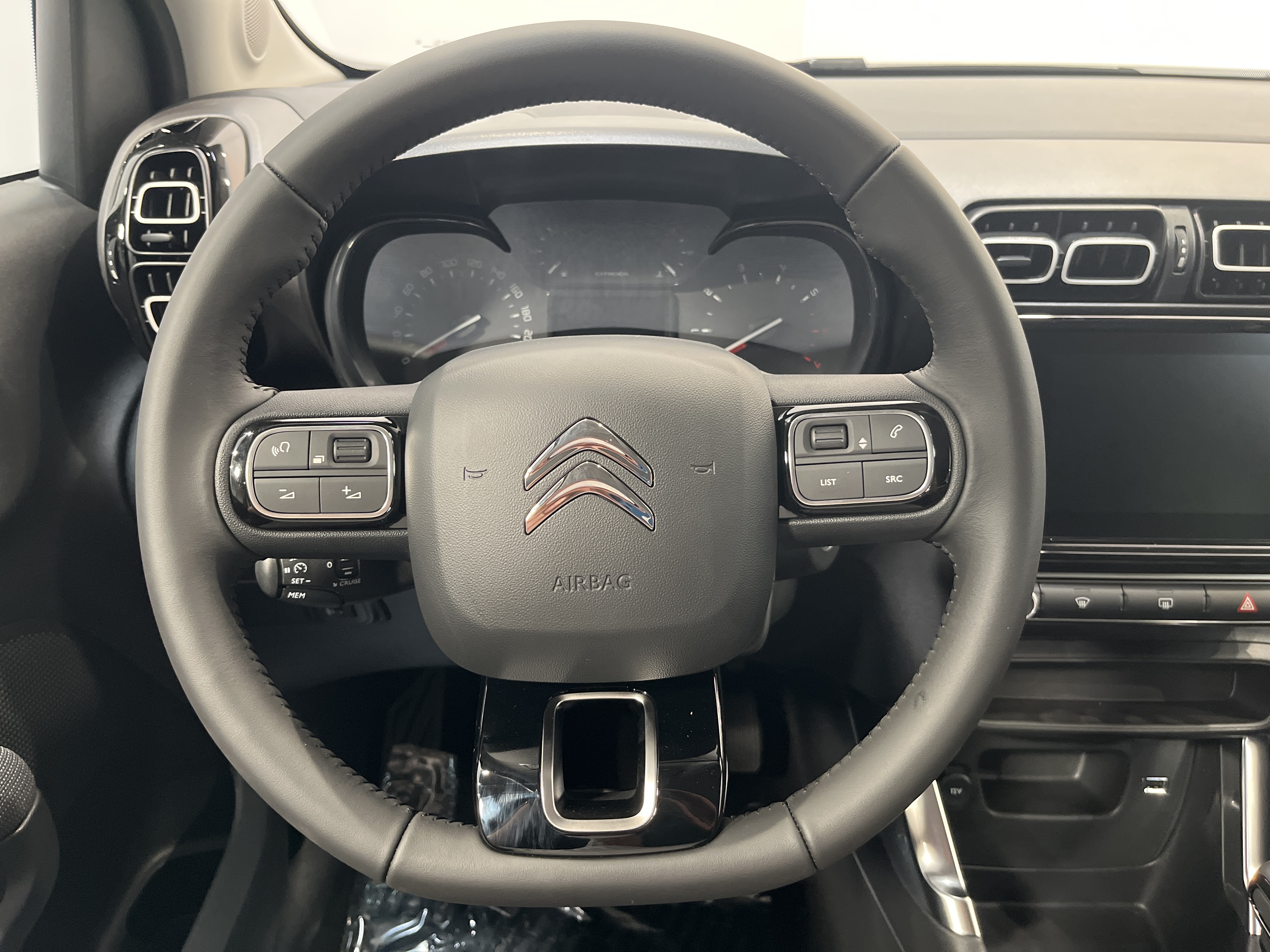 Photo 11 du véhicule CITROEN C3 AIRCROSS