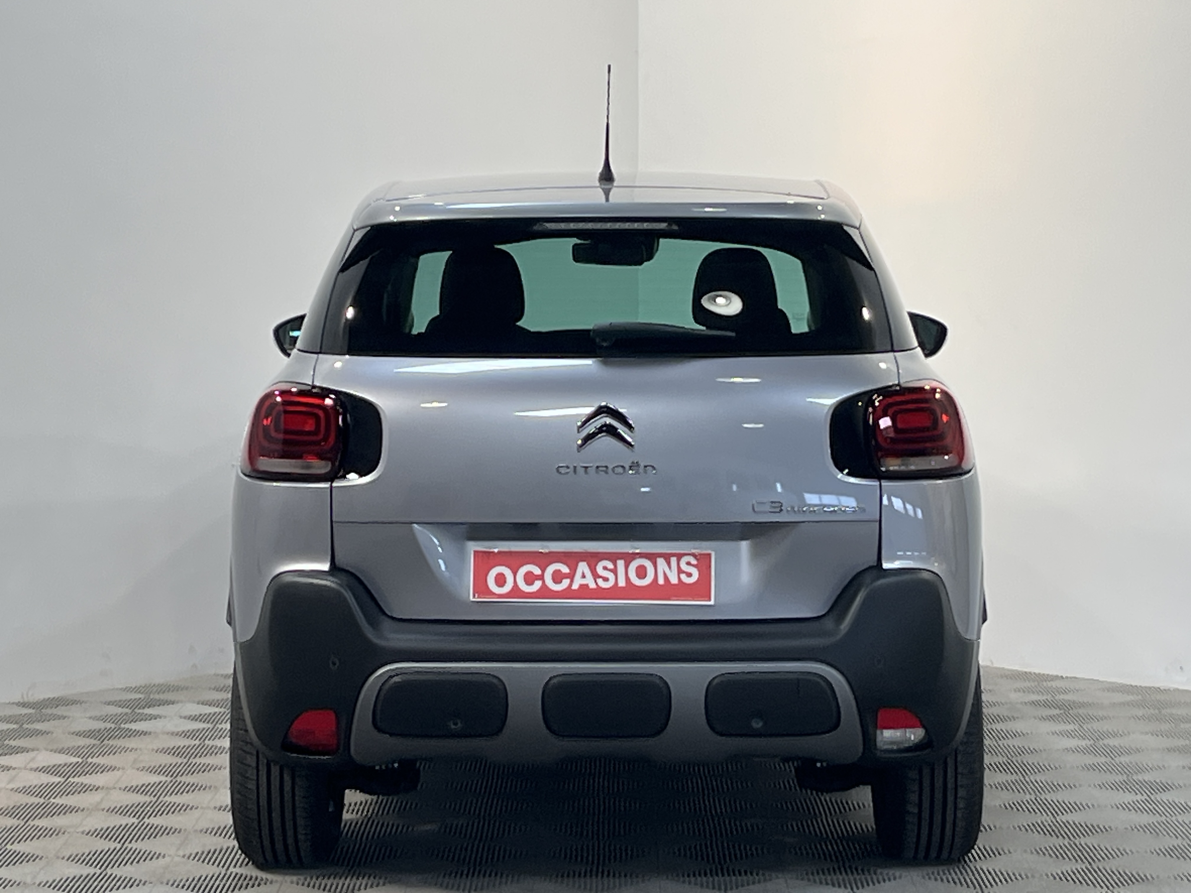 Photo 6 du véhicule CITROEN C3 AIRCROSS
