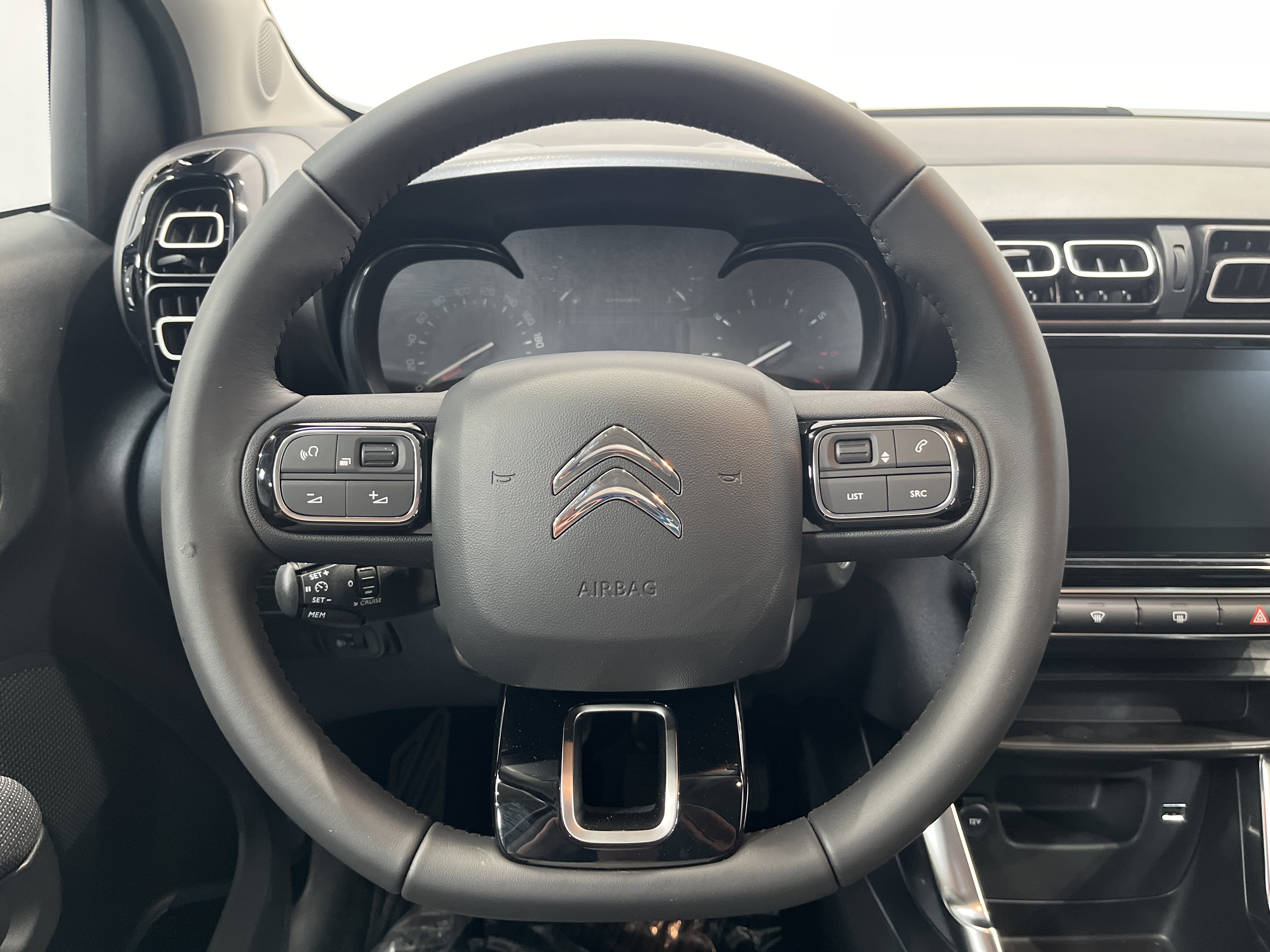 Photo 11 du véhicule CITROEN C3 AIRCROSS