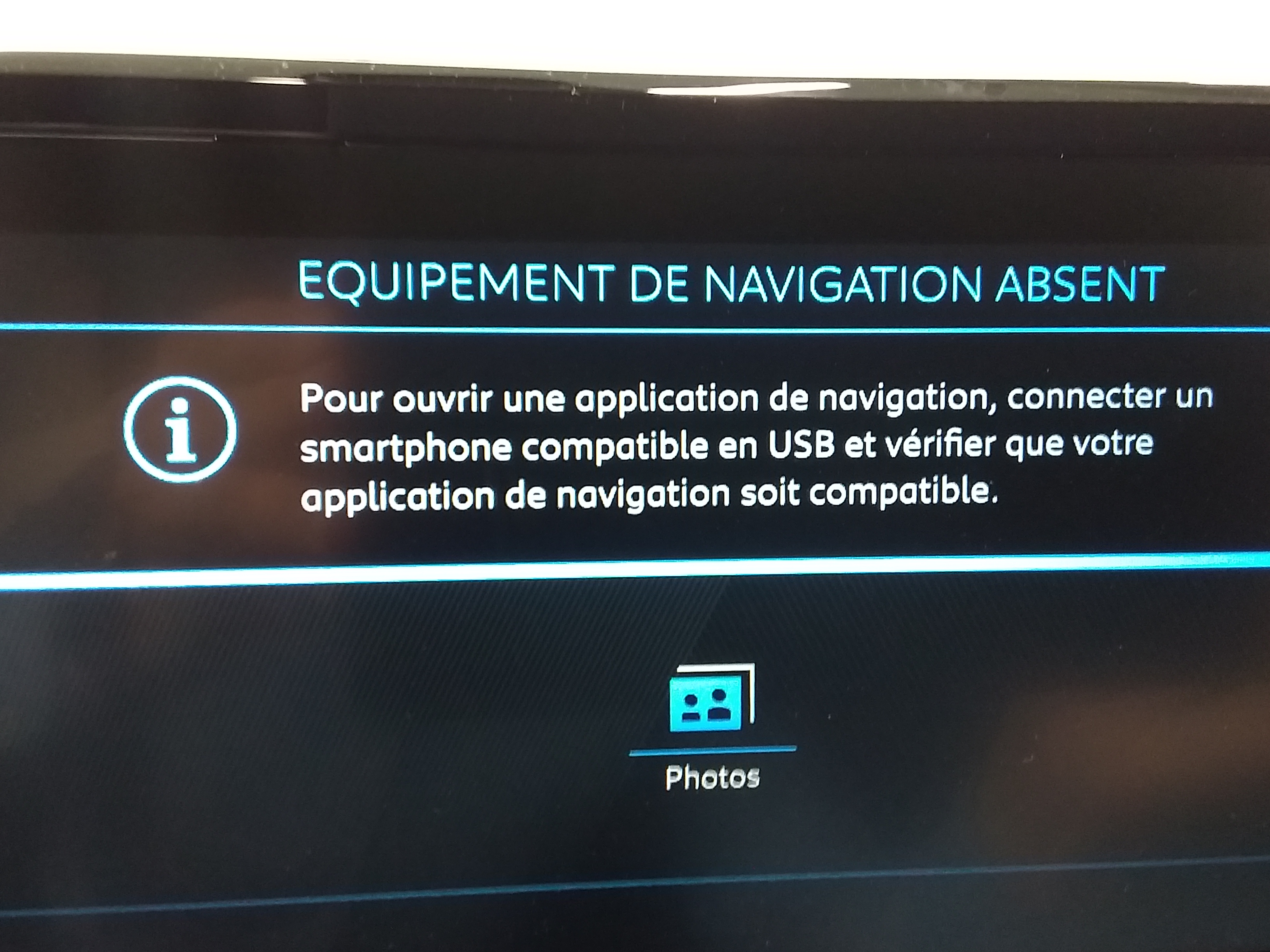 Photo 12 du véhicule PEUGEOT 2008