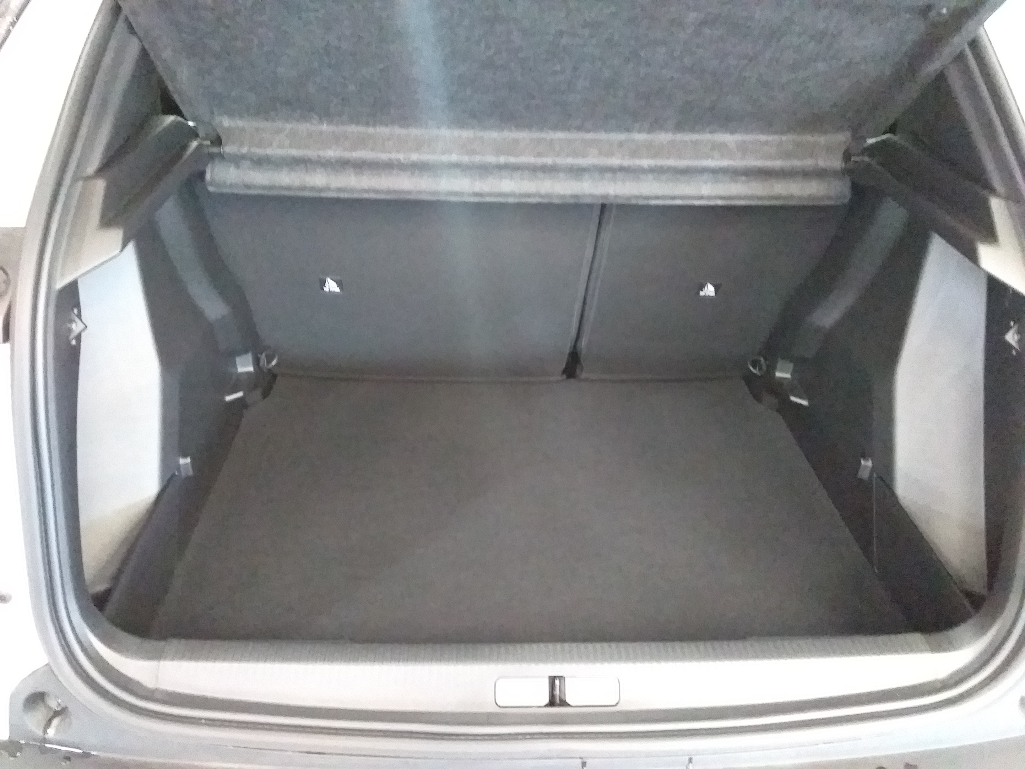 Photo 20 du véhicule PEUGEOT 2008