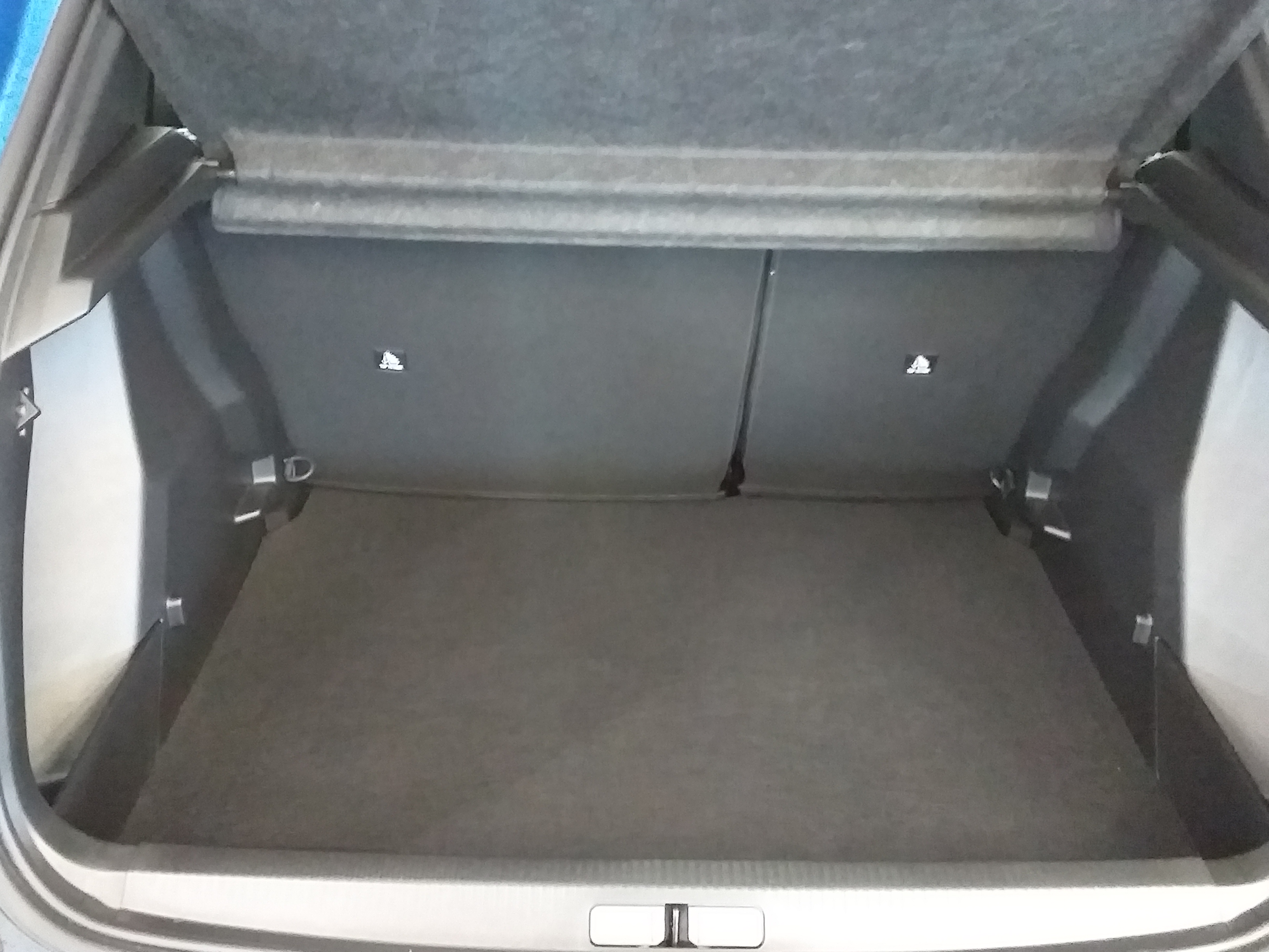 Photo 9 du véhicule PEUGEOT 2008