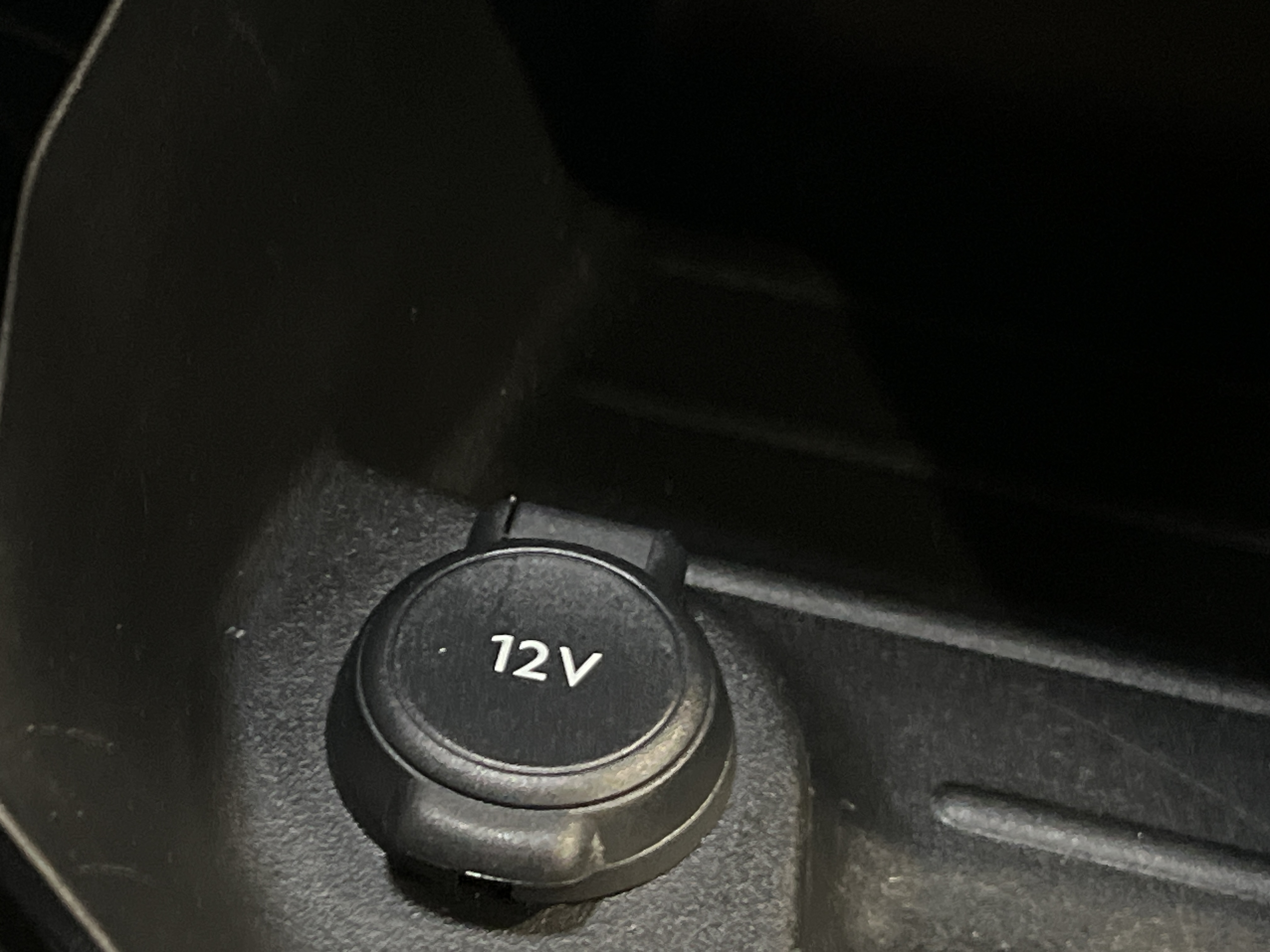 Photo 20 du véhicule PEUGEOT 208