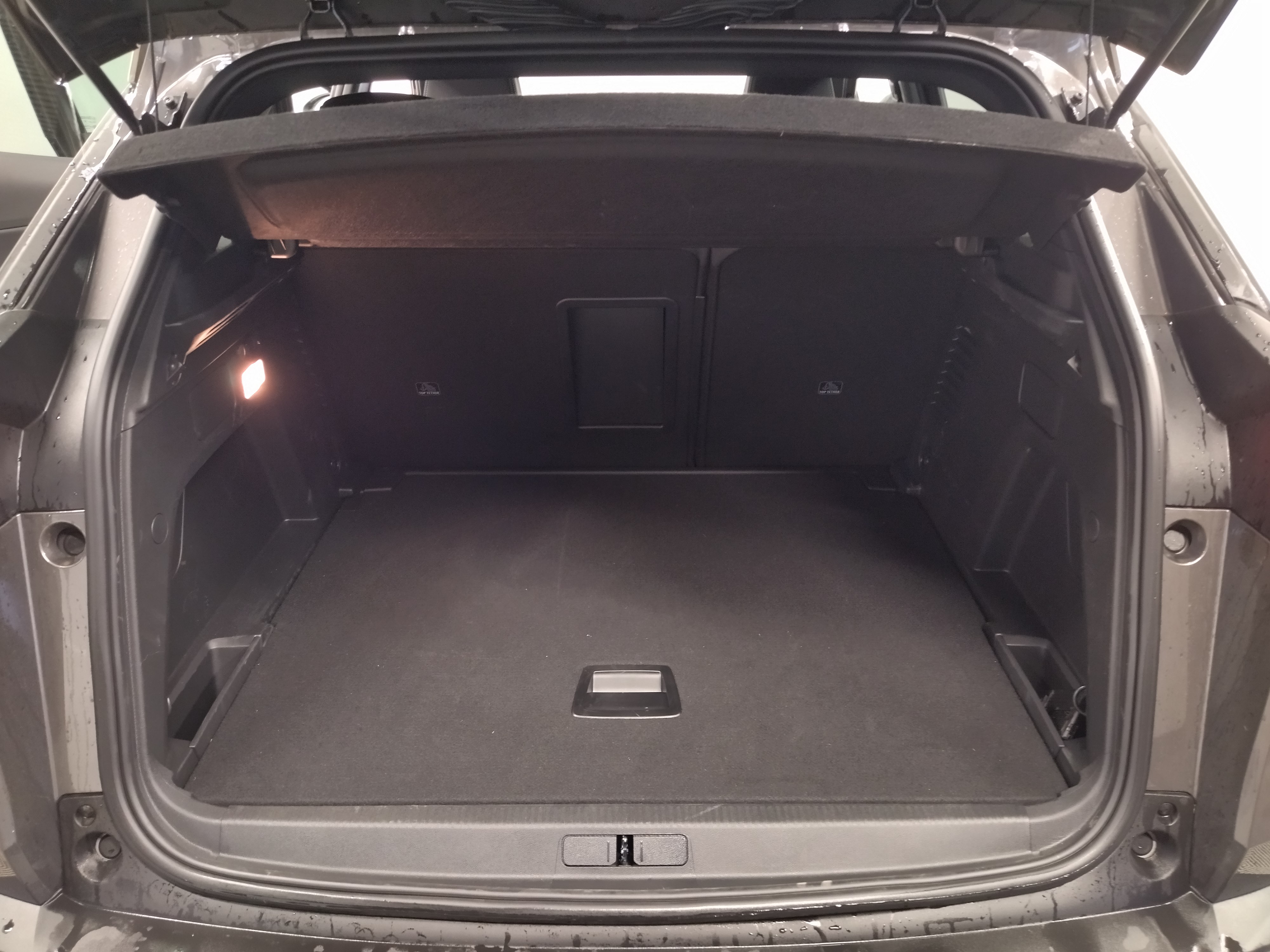 Photo 18 du véhicule PEUGEOT 3008
