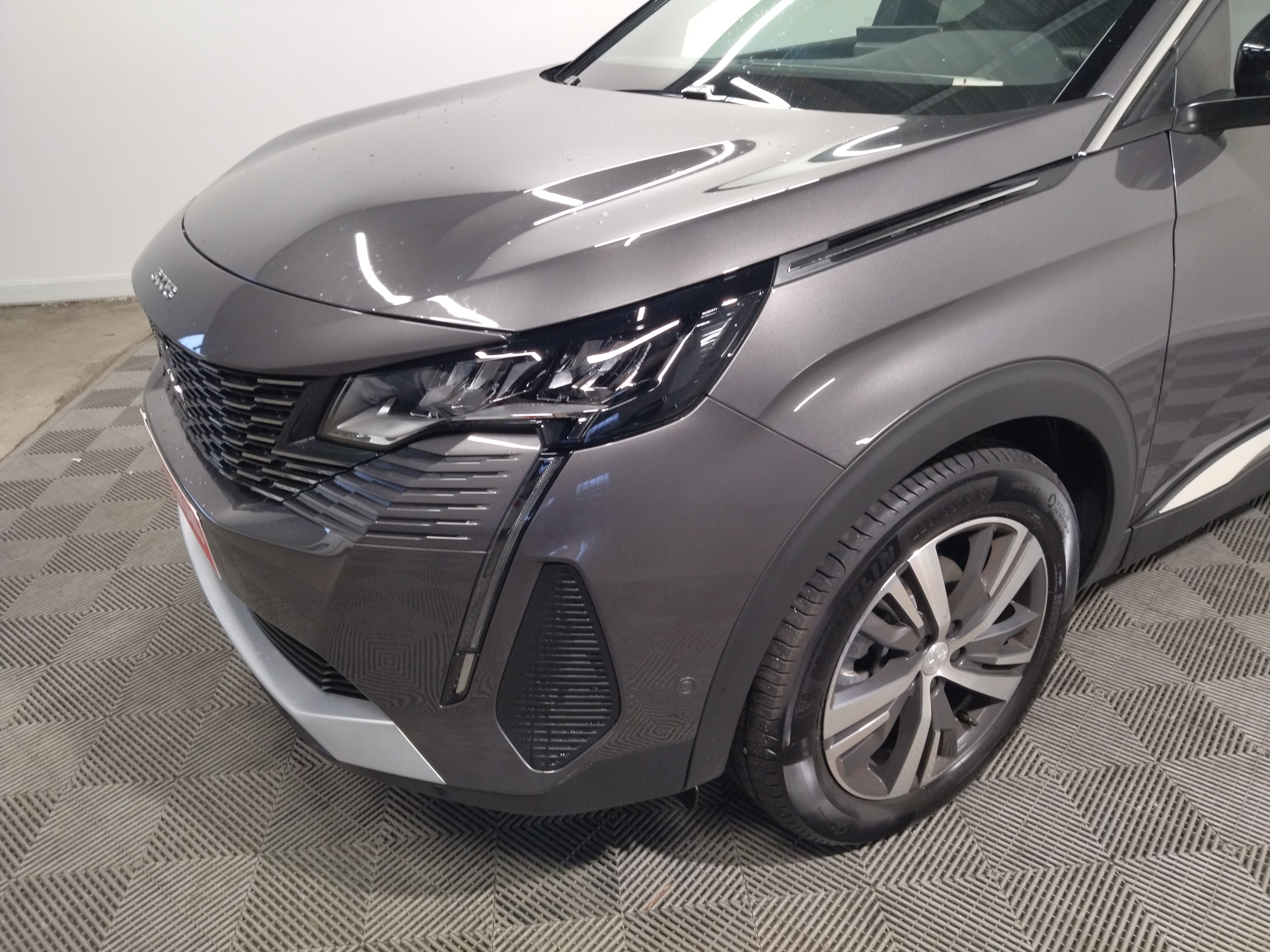 Photo 3 du véhicule PEUGEOT 3008