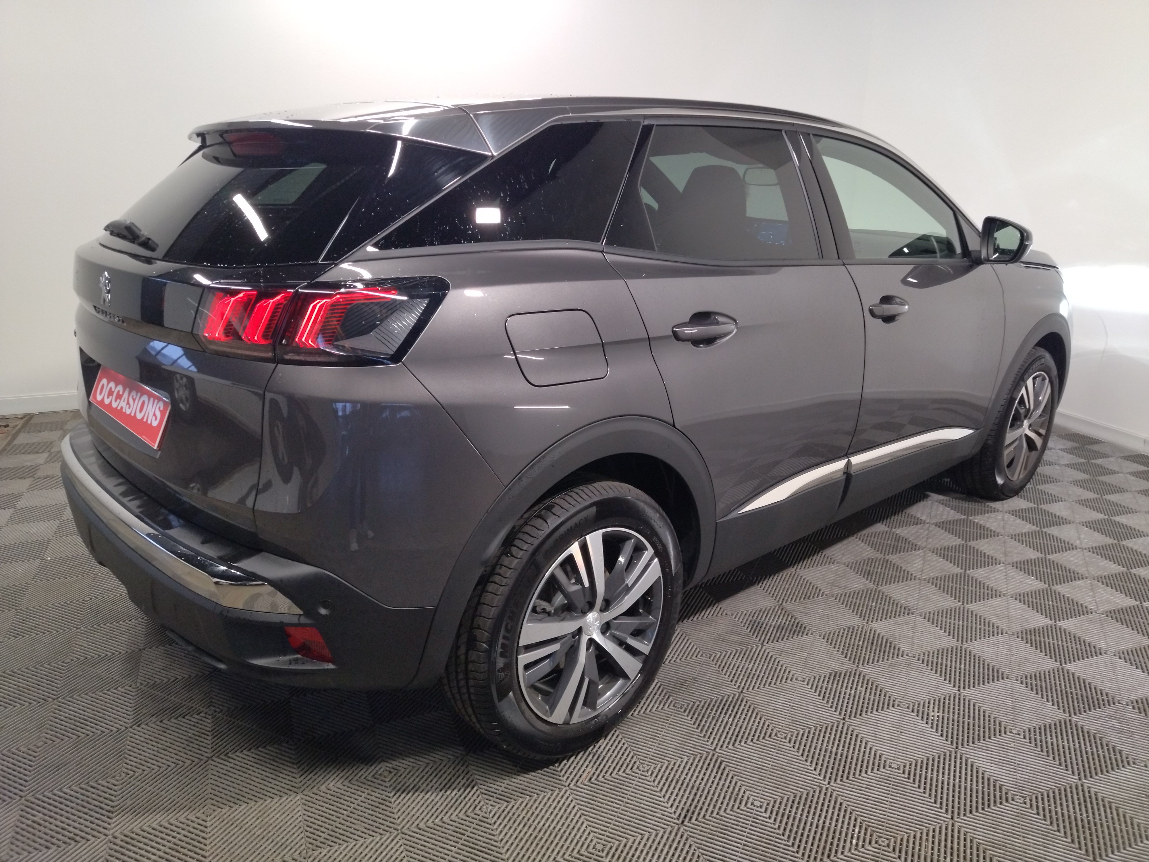 Photo 5 du véhicule PEUGEOT 3008