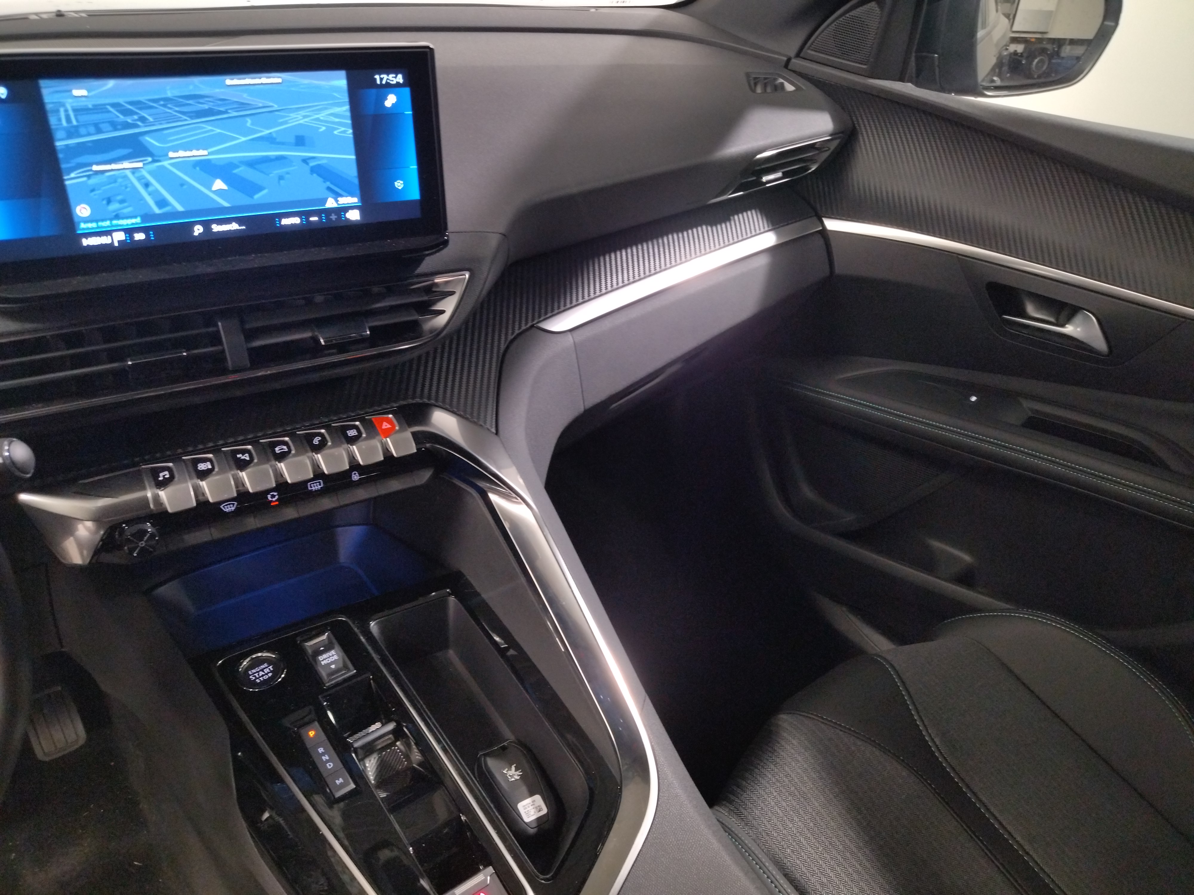 Photo 30 du véhicule PEUGEOT 3008