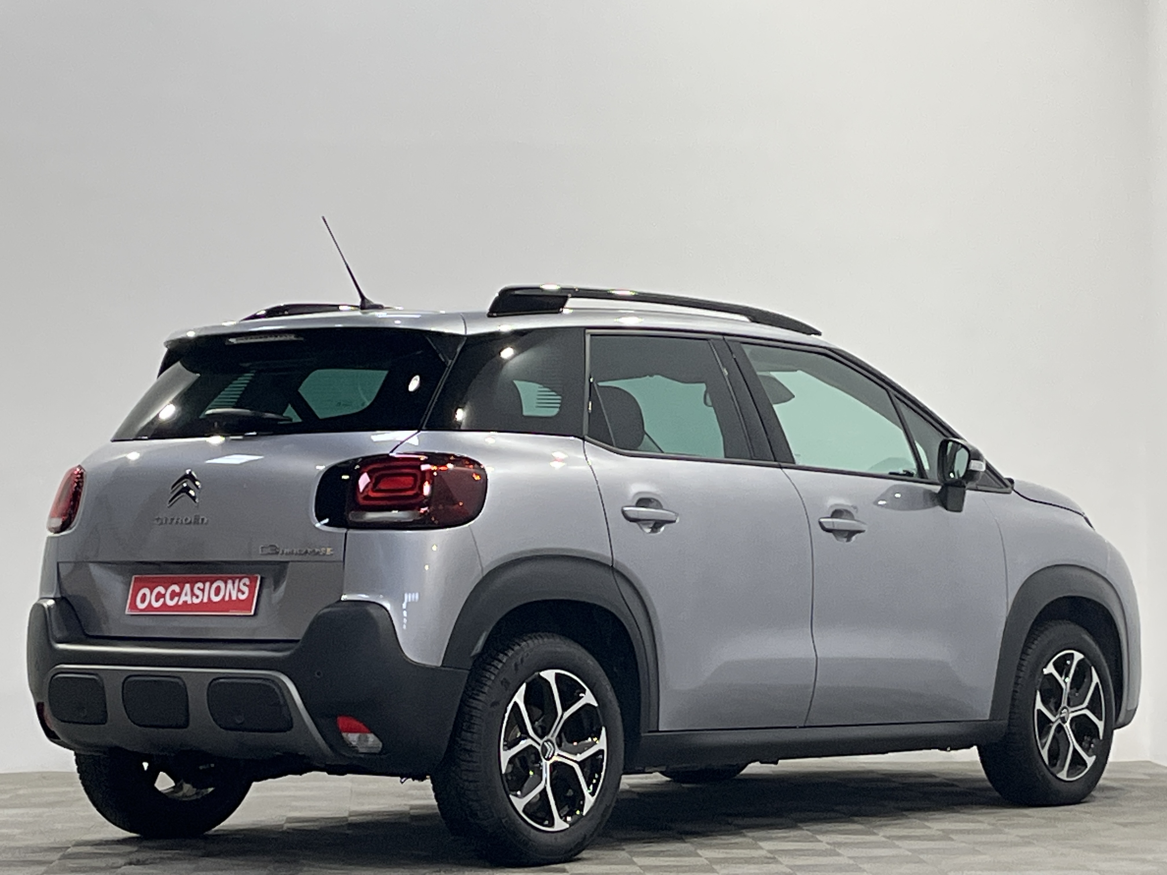 Photo 3 du véhicule CITROEN C3 AIRCROSS