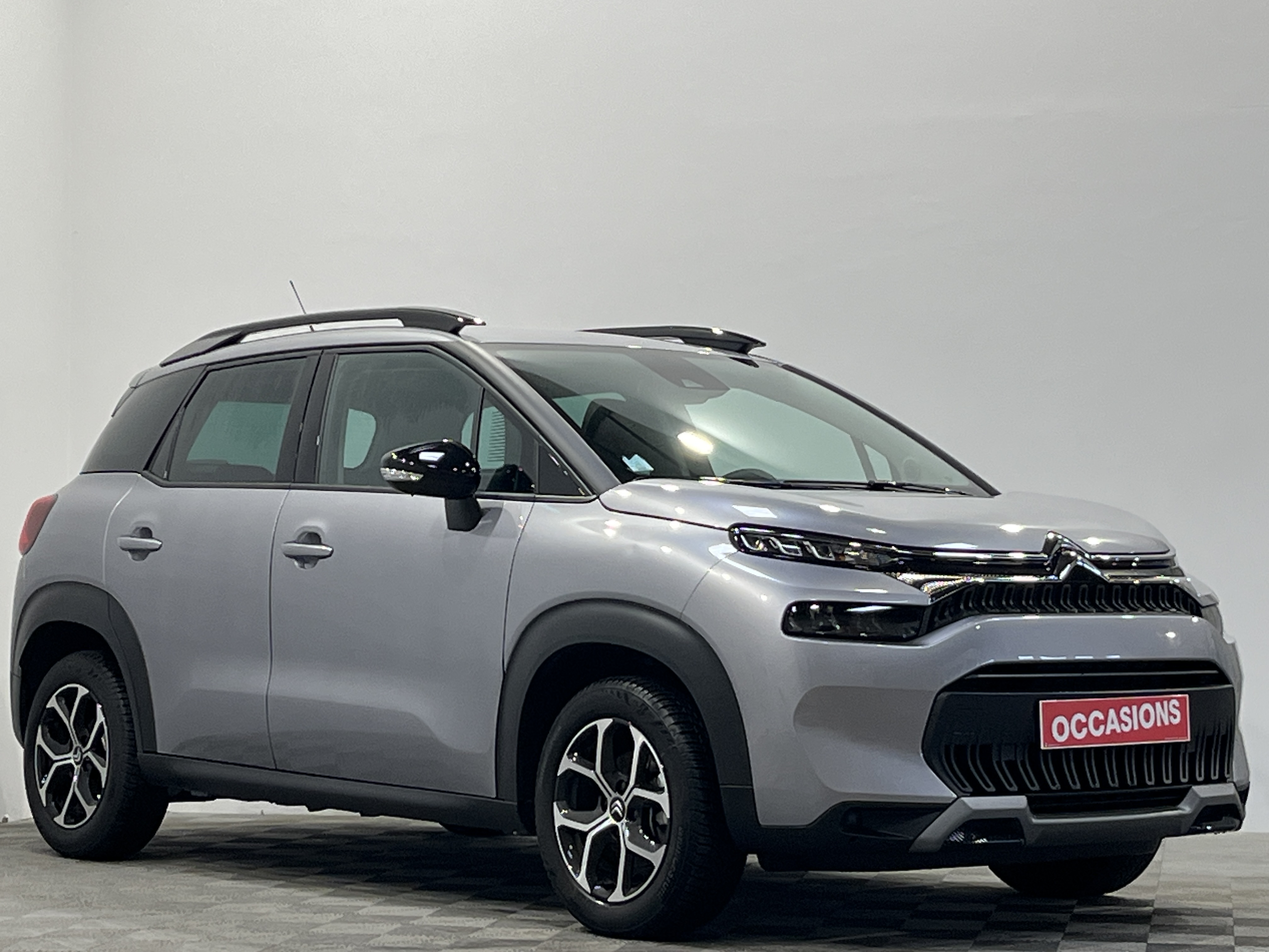 Photo 2 du véhicule CITROEN C3 AIRCROSS
