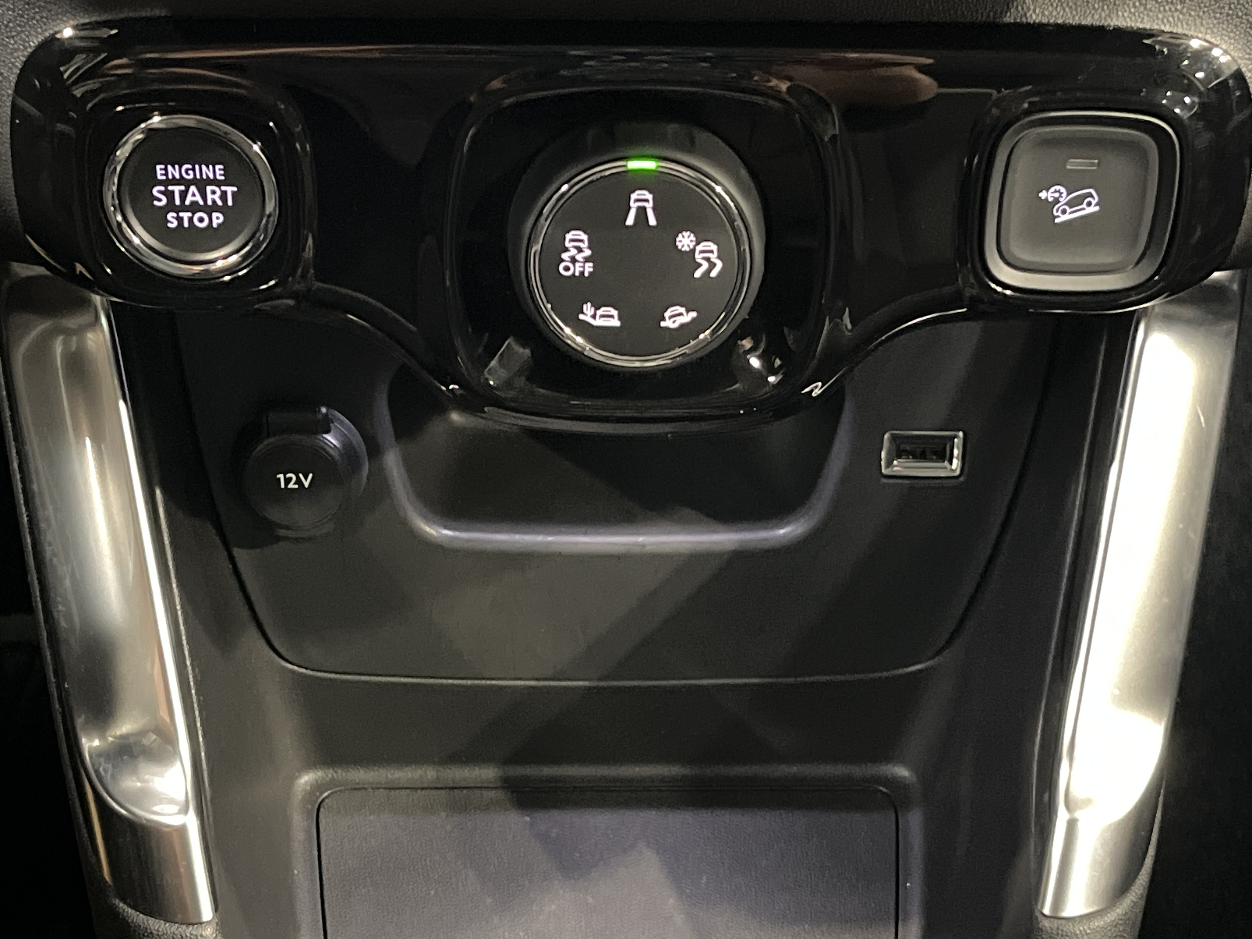 Photo 21 du véhicule CITROEN C3 AIRCROSS