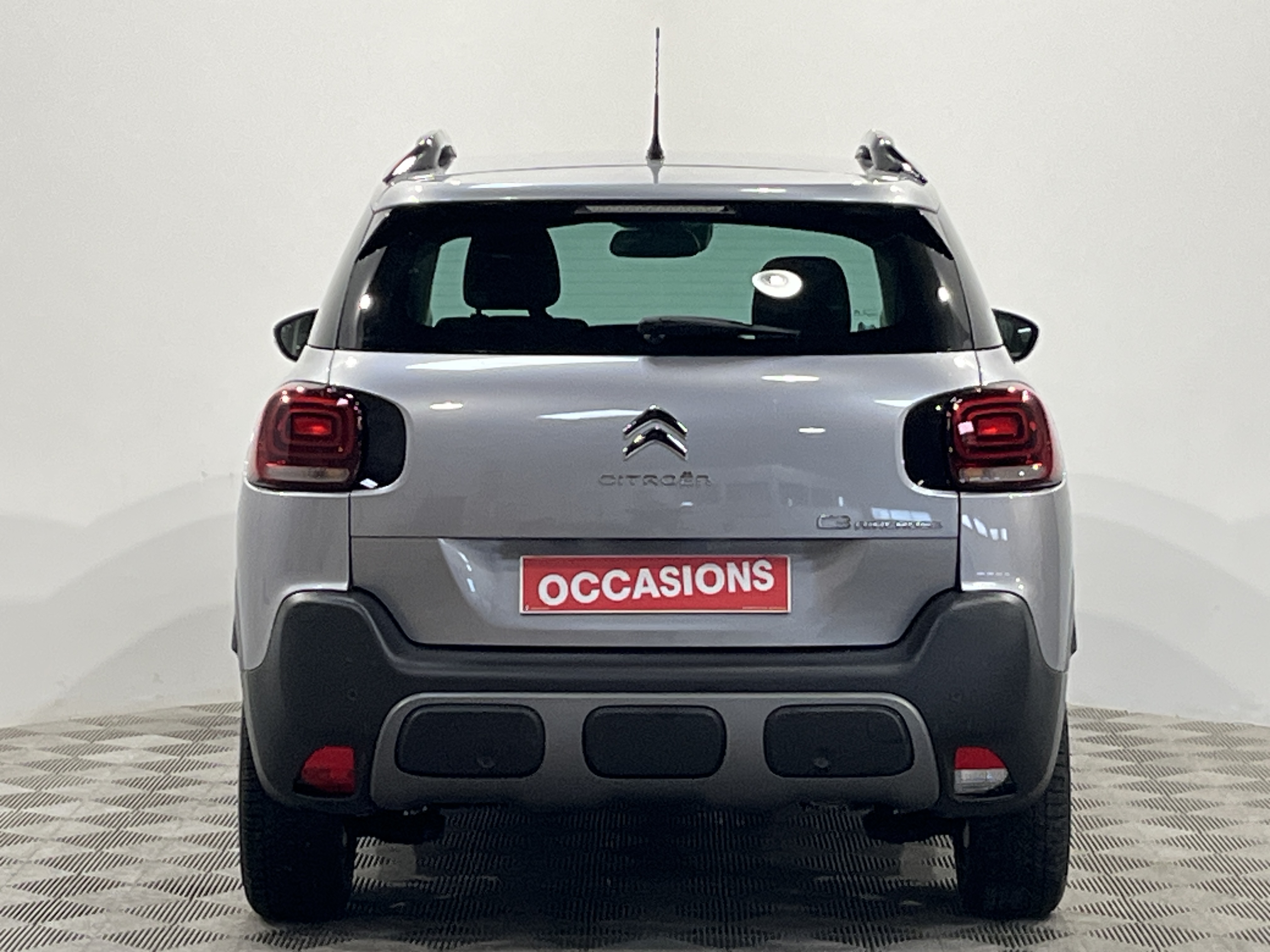 Photo 6 du véhicule CITROEN C3 AIRCROSS