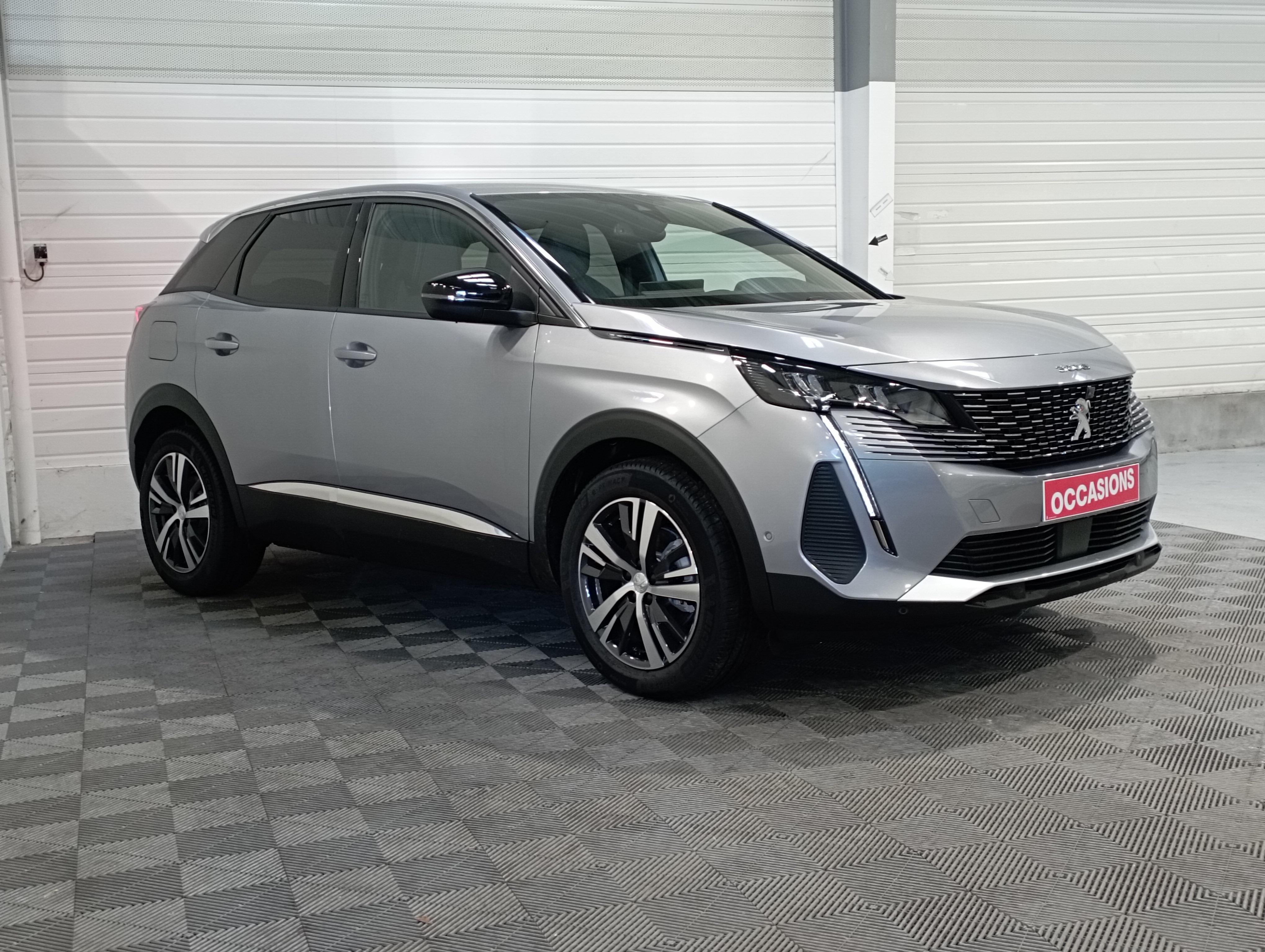 Photo 3 du véhicule PEUGEOT 3008