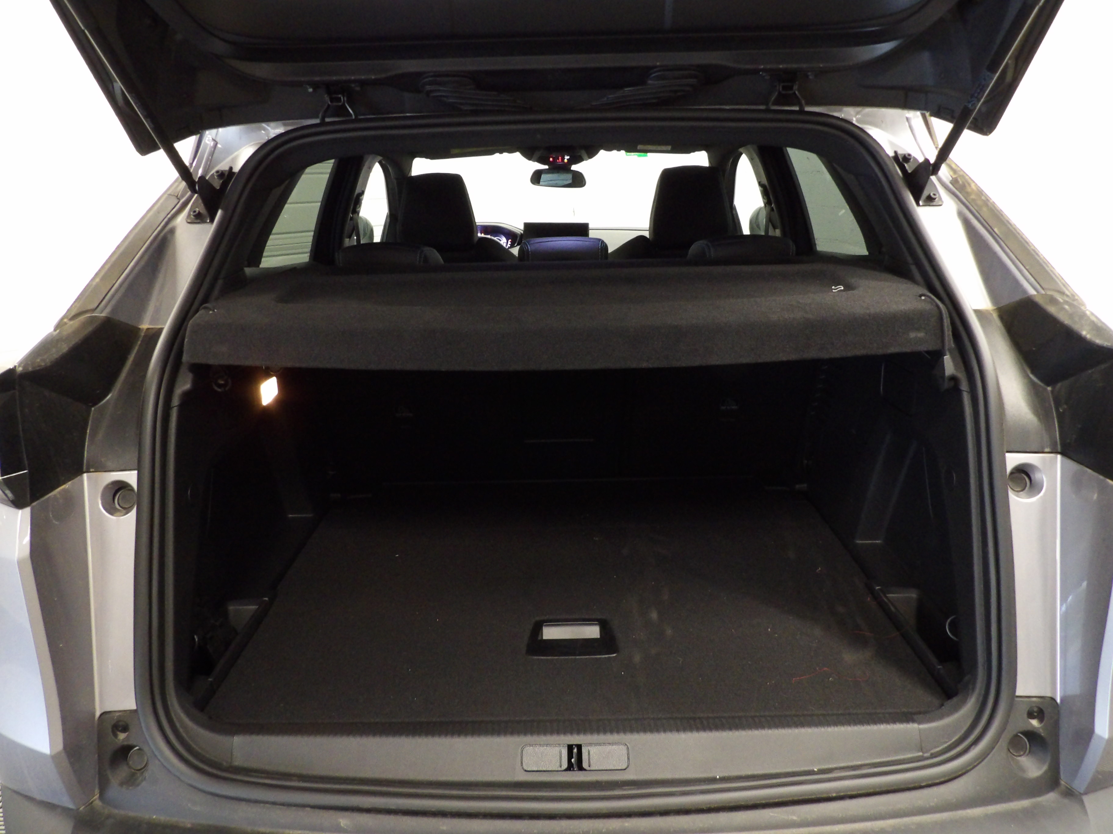 Photo 13 du véhicule PEUGEOT 3008