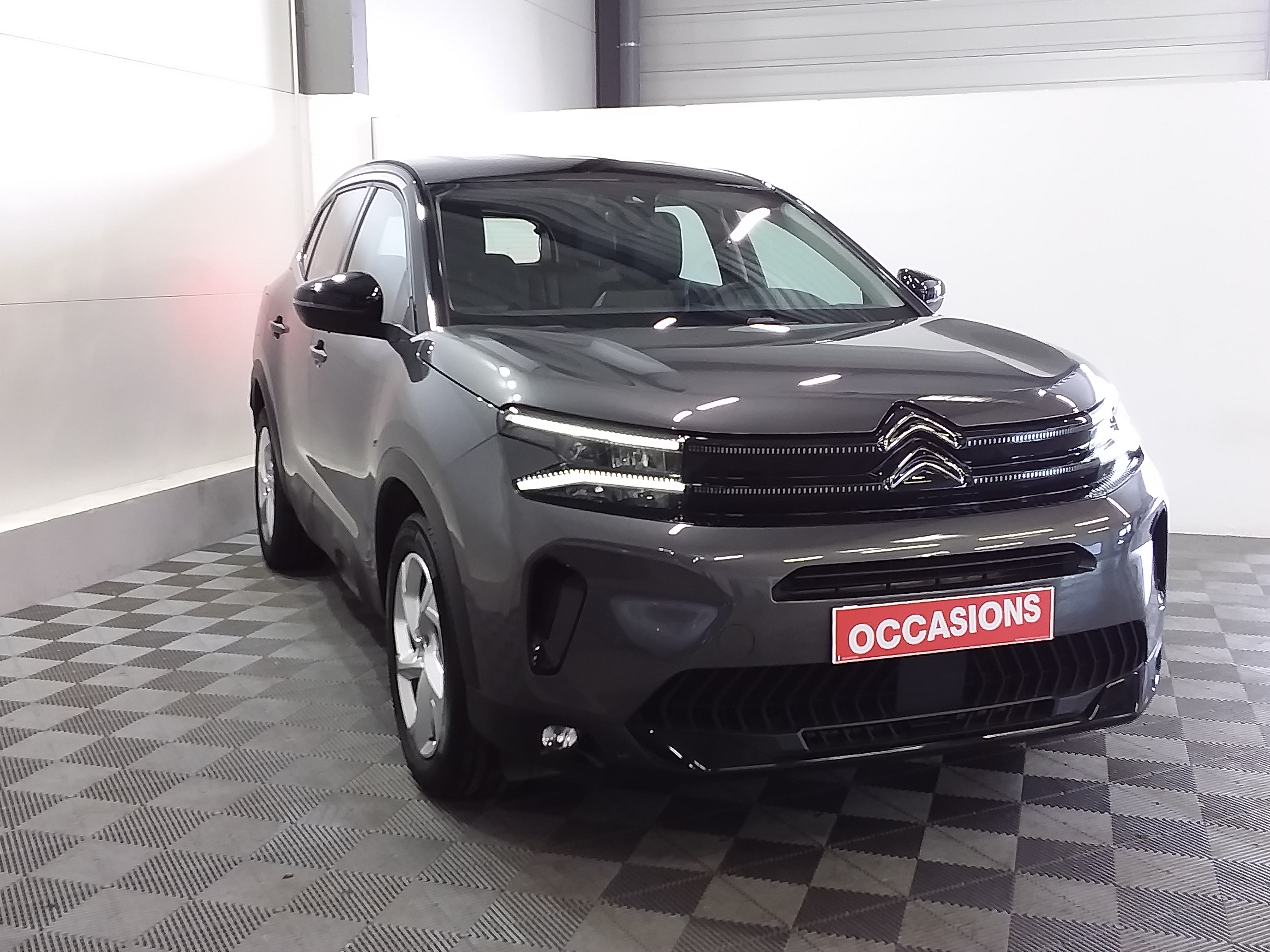 Photo 3 du véhicule CITROEN C5 AIRCROSS