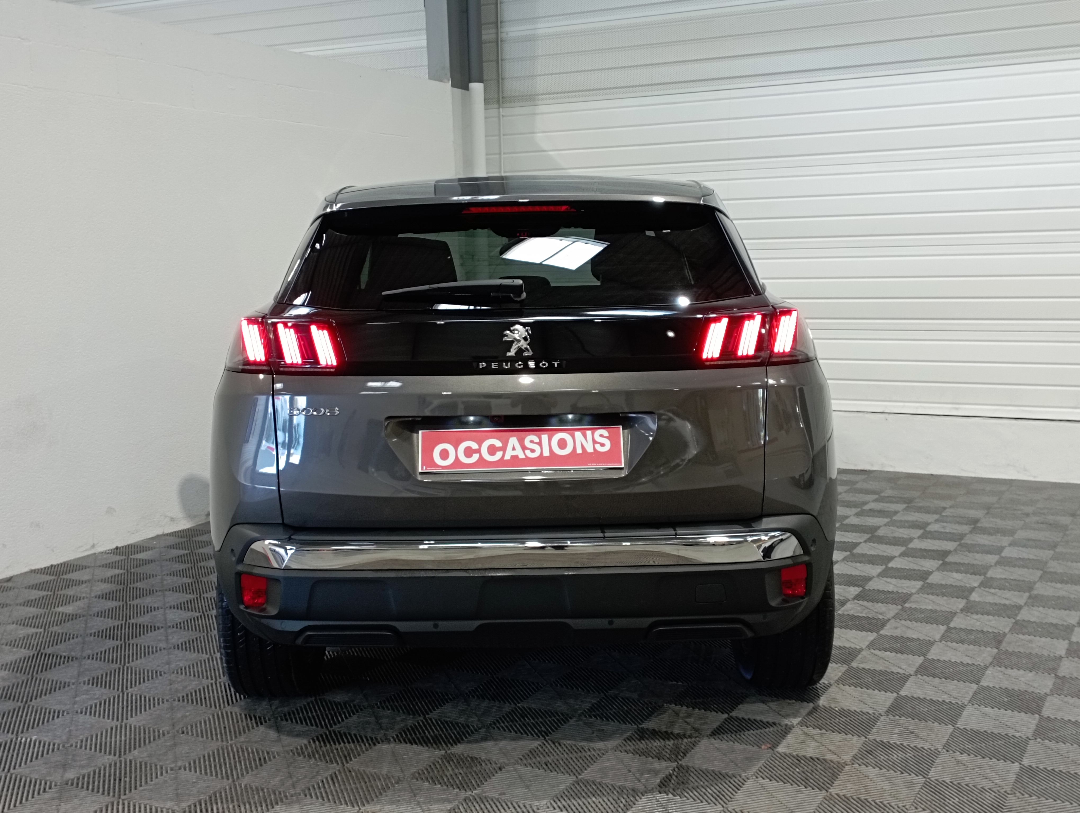 Photo 7 du véhicule PEUGEOT 3008