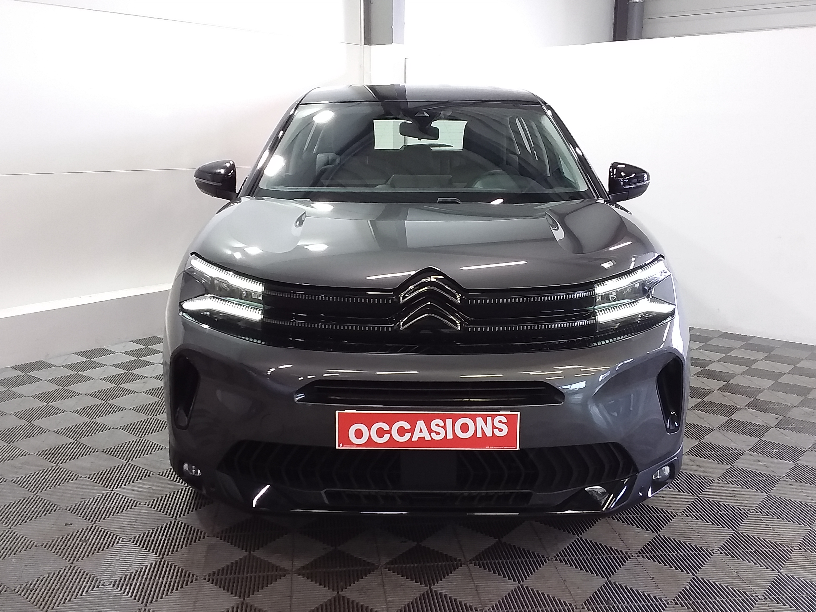 Photo 2 du véhicule CITROEN C5 AIRCROSS