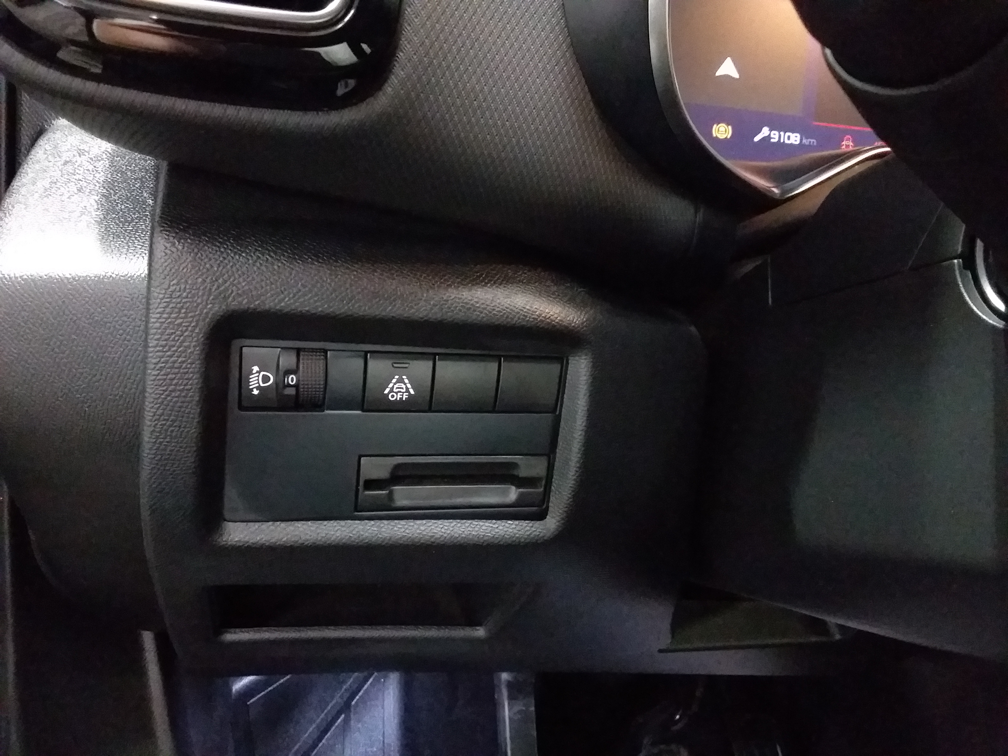 Photo 24 du véhicule CITROEN C5 AIRCROSS