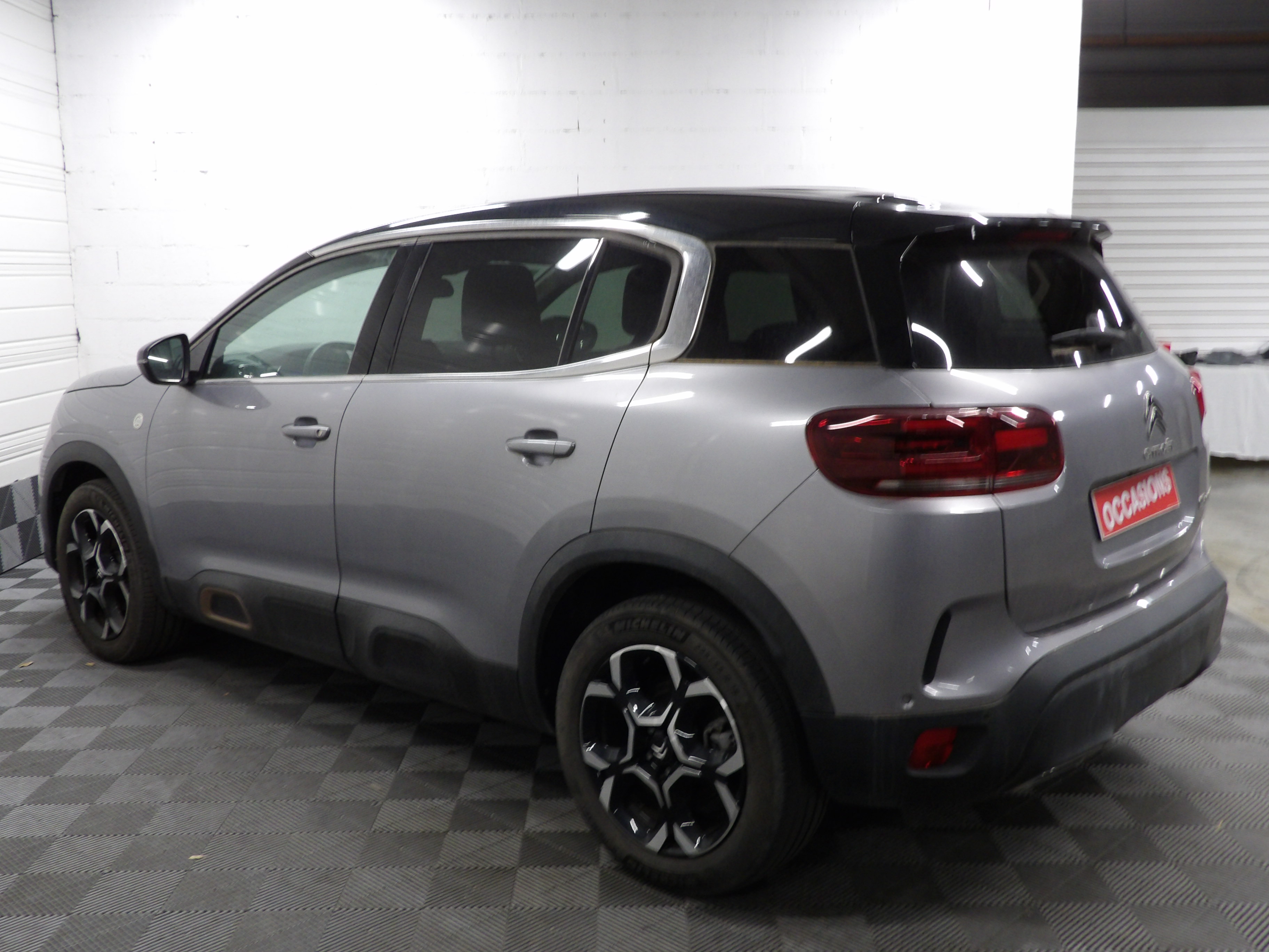 Photo 8 du véhicule CITROEN C5 AIRCROSS