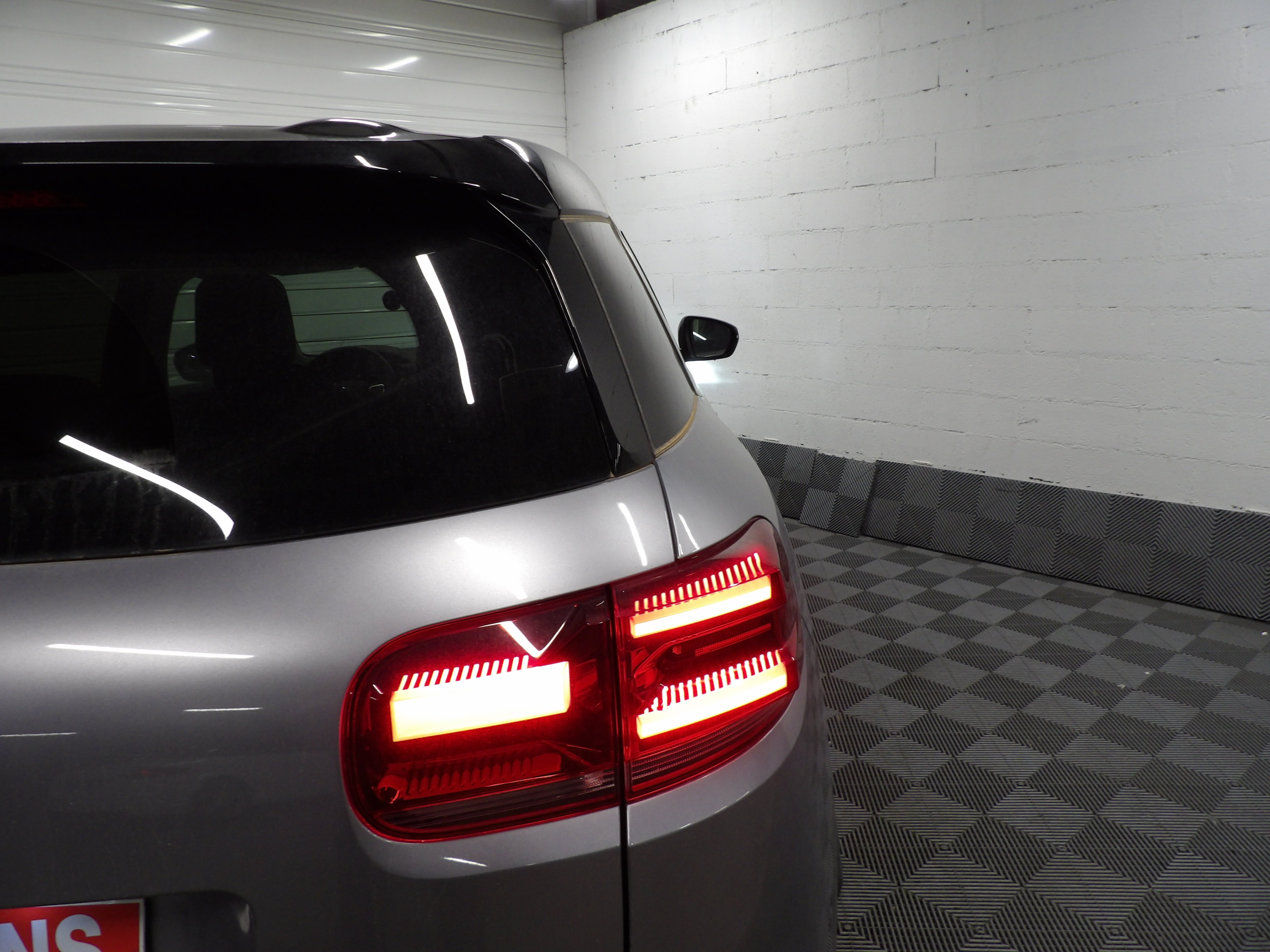 Photo 32 du véhicule CITROEN C5 AIRCROSS
