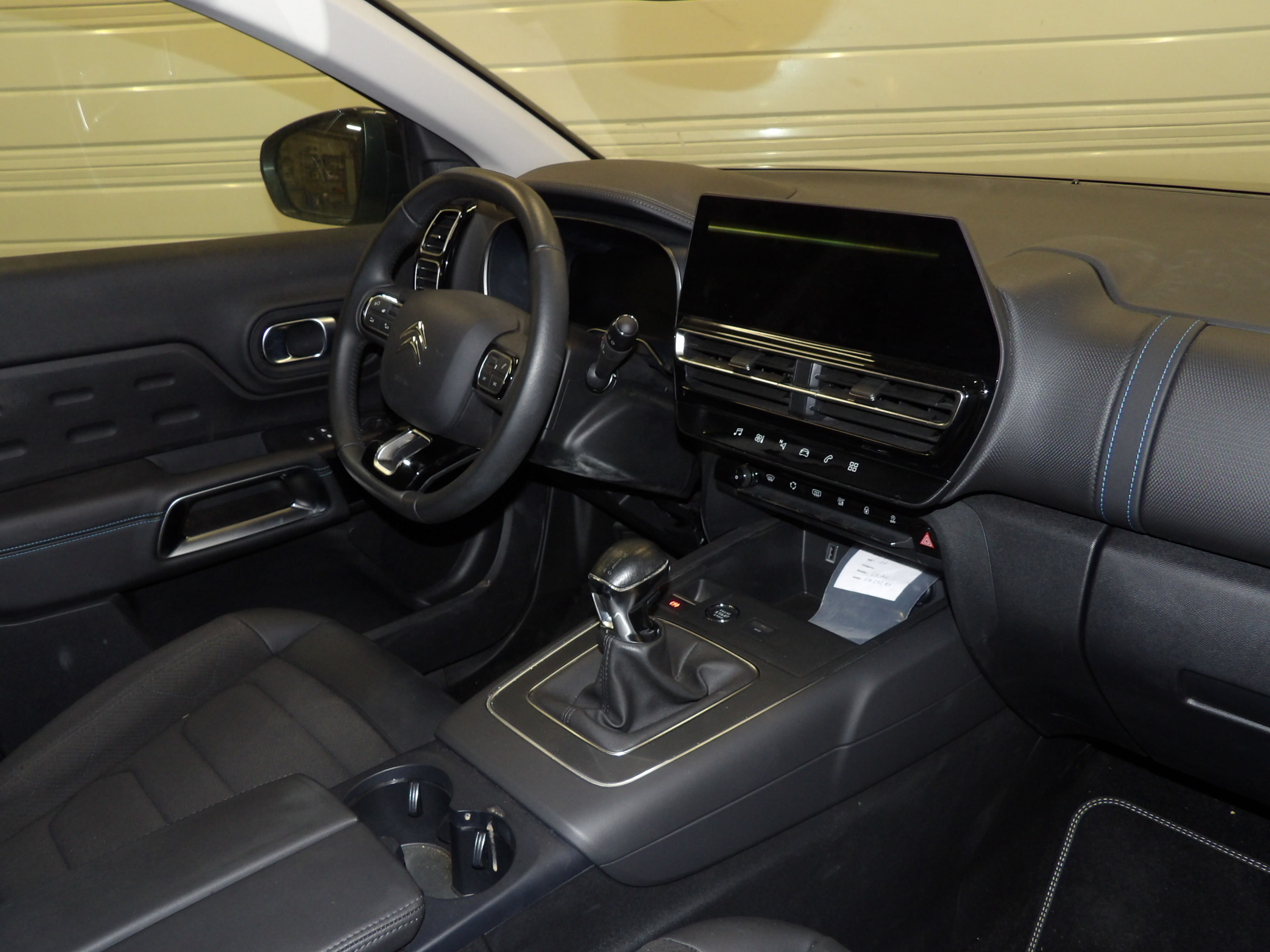 Photo 9 du véhicule CITROEN C5 AIRCROSS