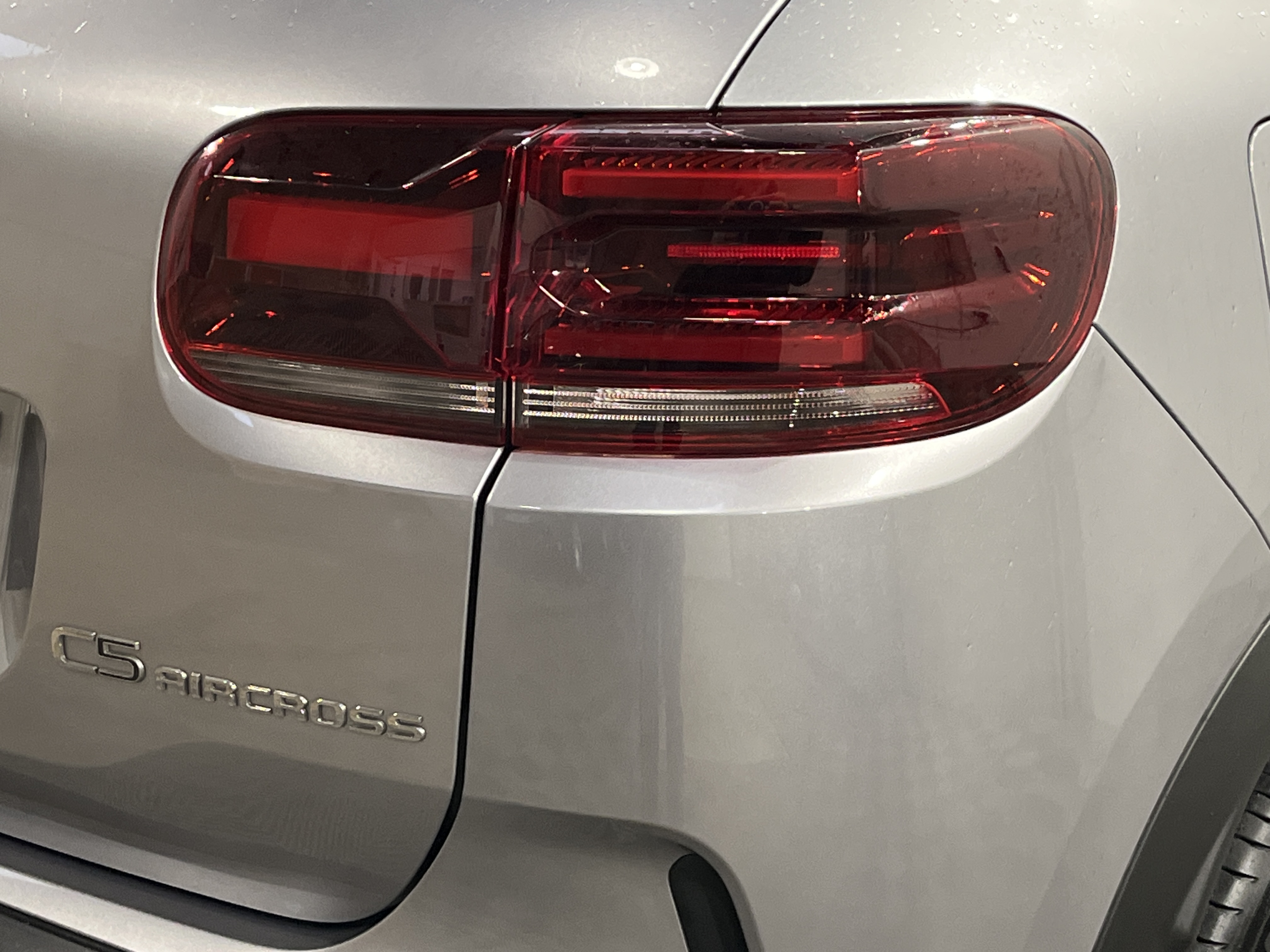 Photo 8 du véhicule CITROEN C5 AIRCROSS