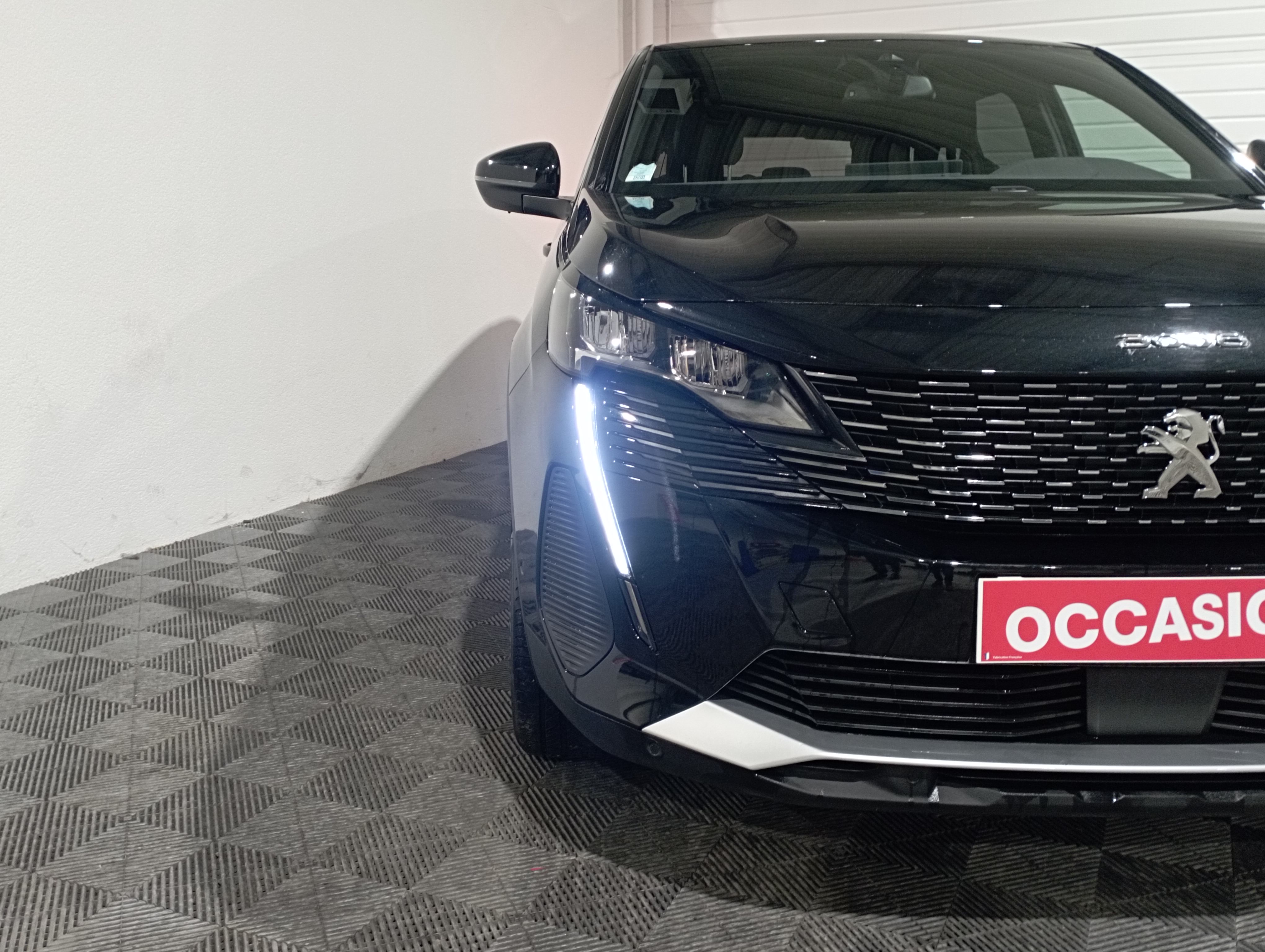 Photo 4 du véhicule PEUGEOT 3008
